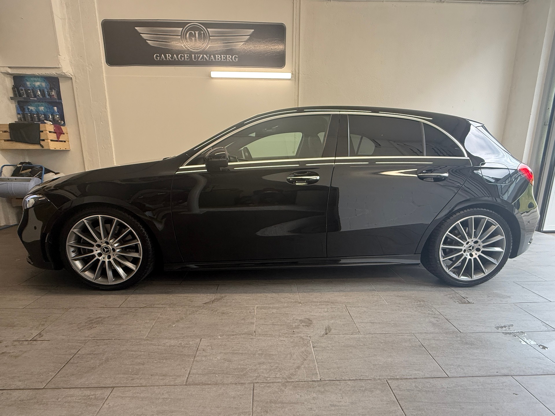 MERCEDES-BENZ A 250 4Matic AMG Line 4Matic 7G-DCT Ab 350.- pro Monat Sitzbelüftung uvm-showroom-element-1