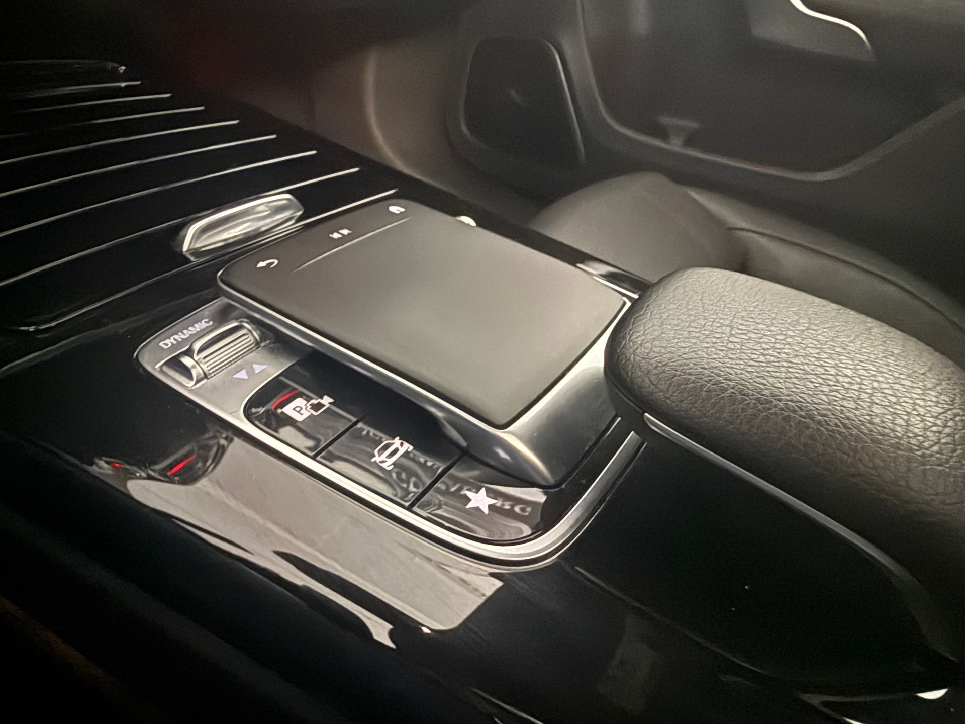 MERCEDES-BENZ A 250 4Matic AMG Line 4Matic 7G-DCT Ab 350.- pro Monat Sitzbelüftung uvm-image-16