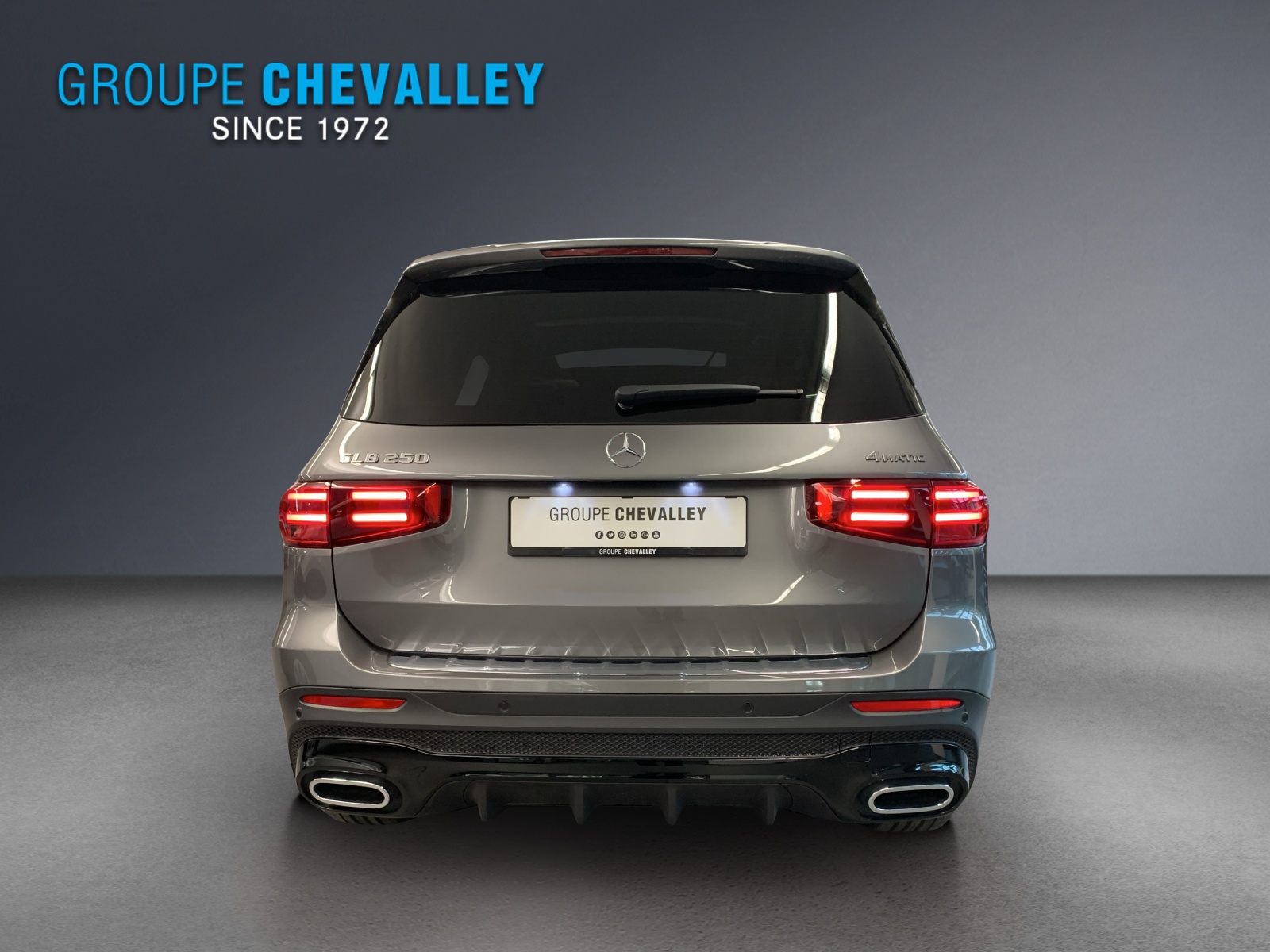 MERCEDES-BENZ GLB 250 4MATIC-showroom-element-3