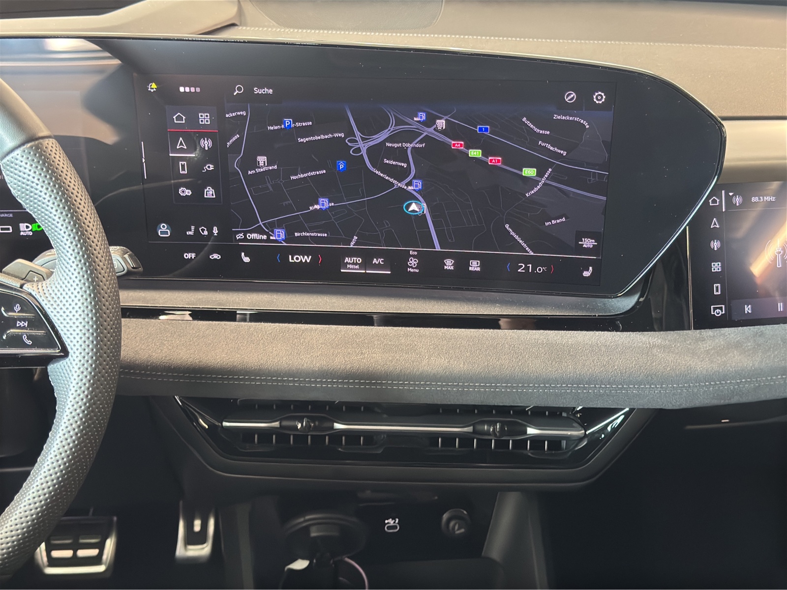 AUDI Q6 e-tron quattro-image-11