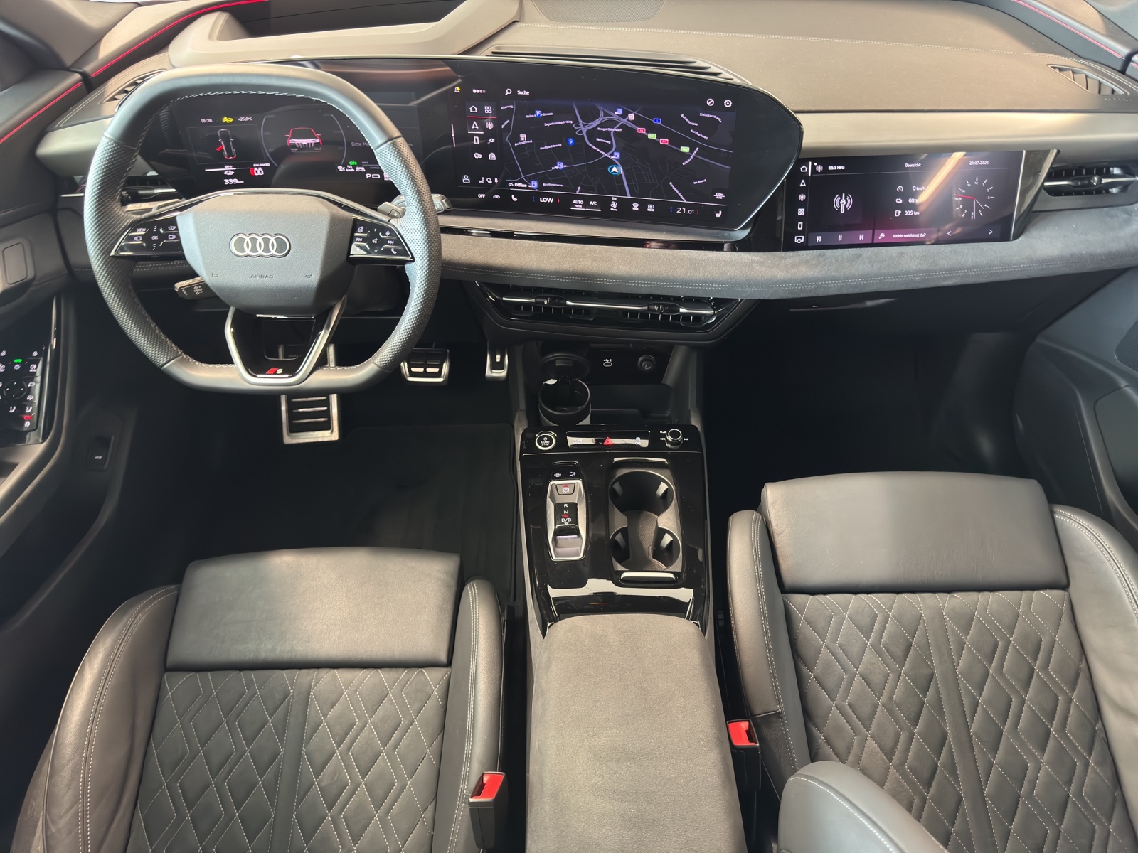 AUDI Q6 e-tron quattro-image-9