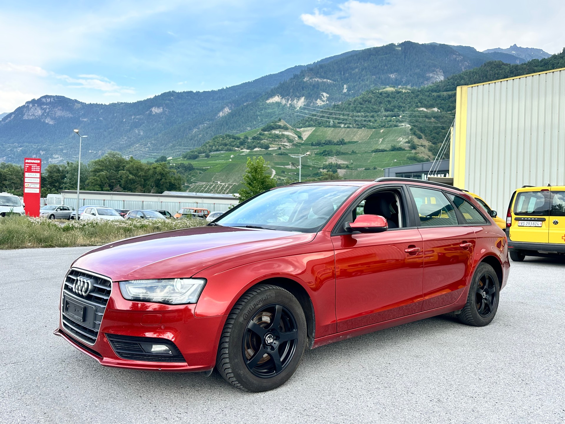 AUDI A4 Avant 2.0 TDI quattro-image-1