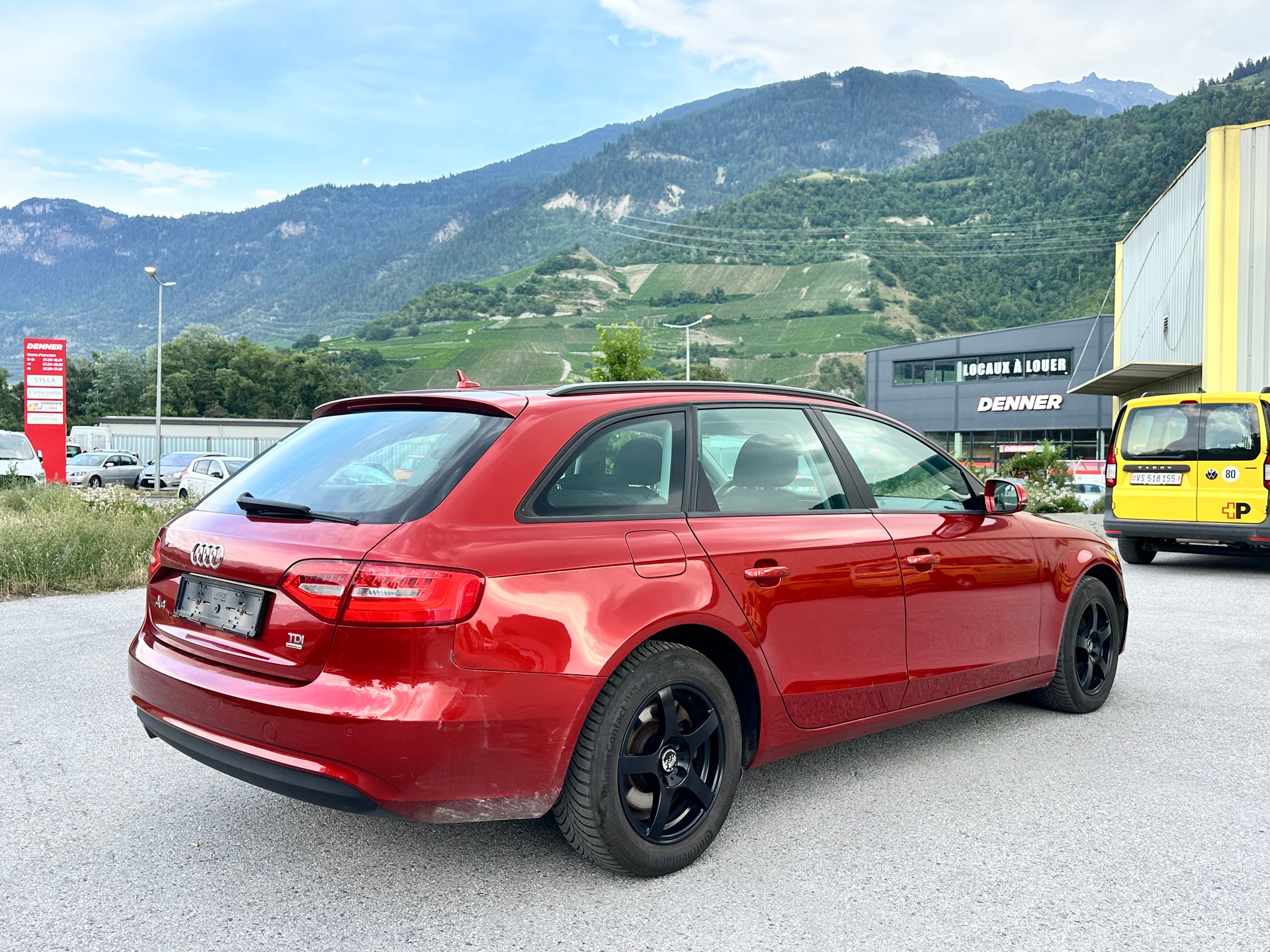 AUDI A4 Avant 2.0 TDI quattro-image-6