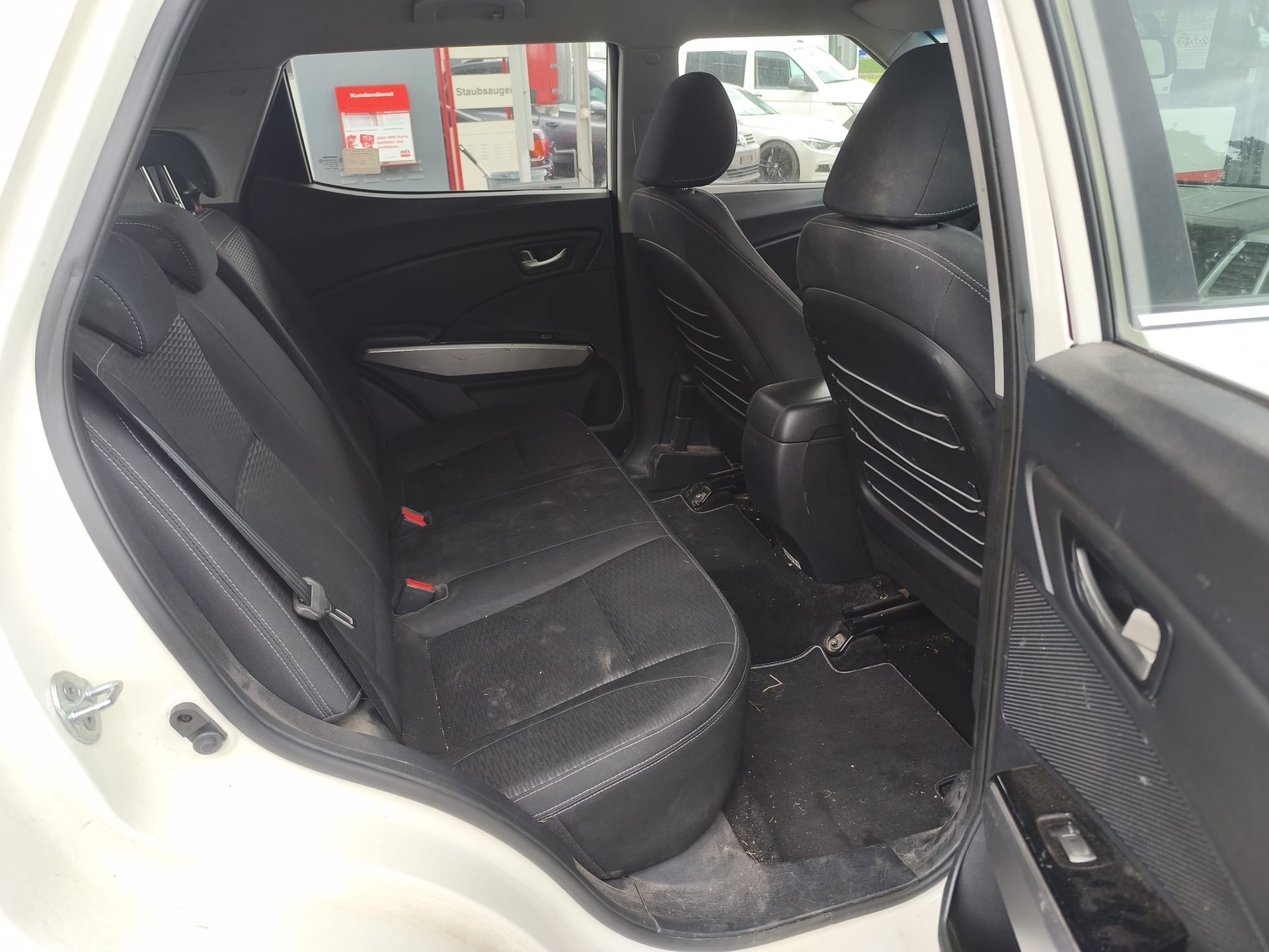 KGM-SsangYong Tivoli 1.6 eXDi Cityscape 4WD-image-10