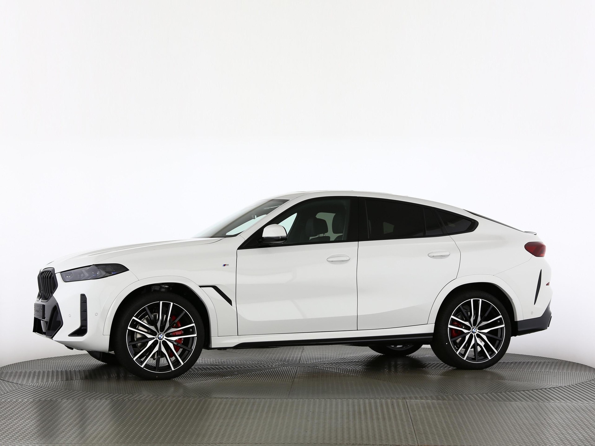 BMW X6 40d xDrive-image-10