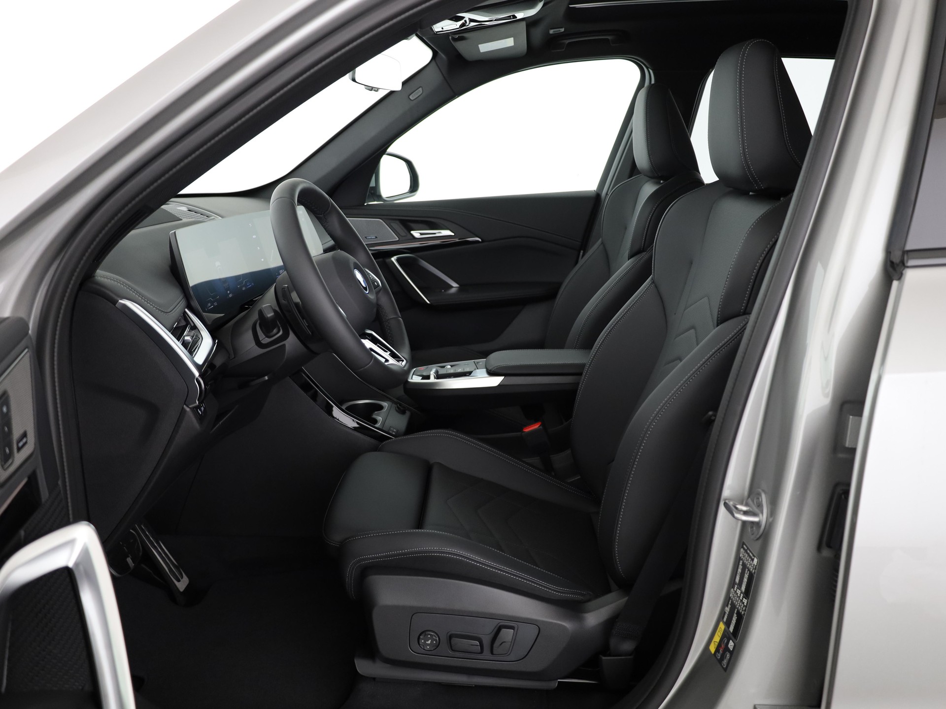 BMW X1 30e xDrive paddles-showroom-element-3