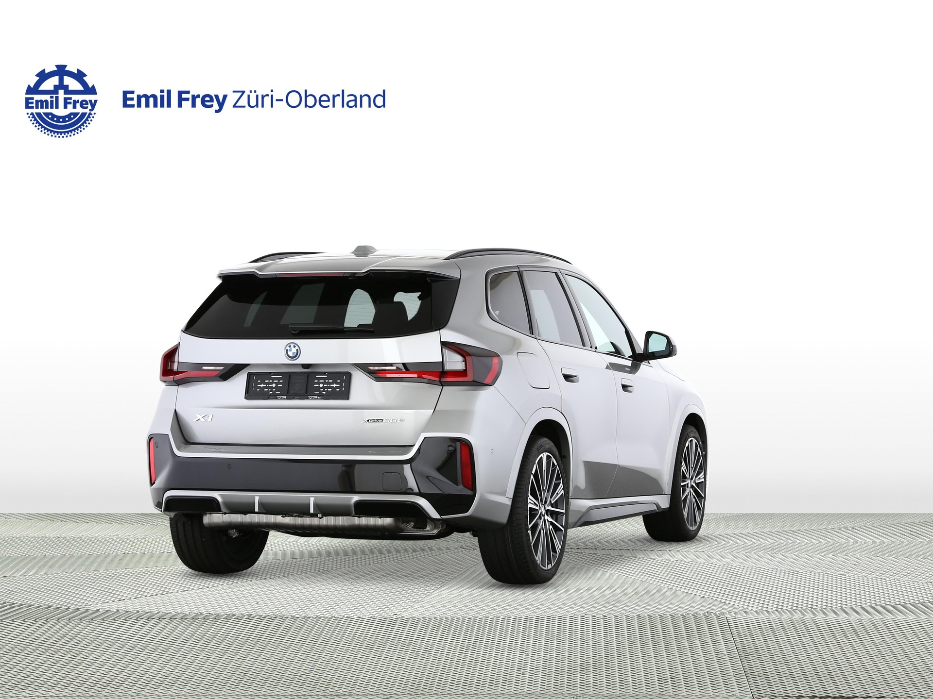 BMW X1 30e xDrive paddles-showroom-element-2