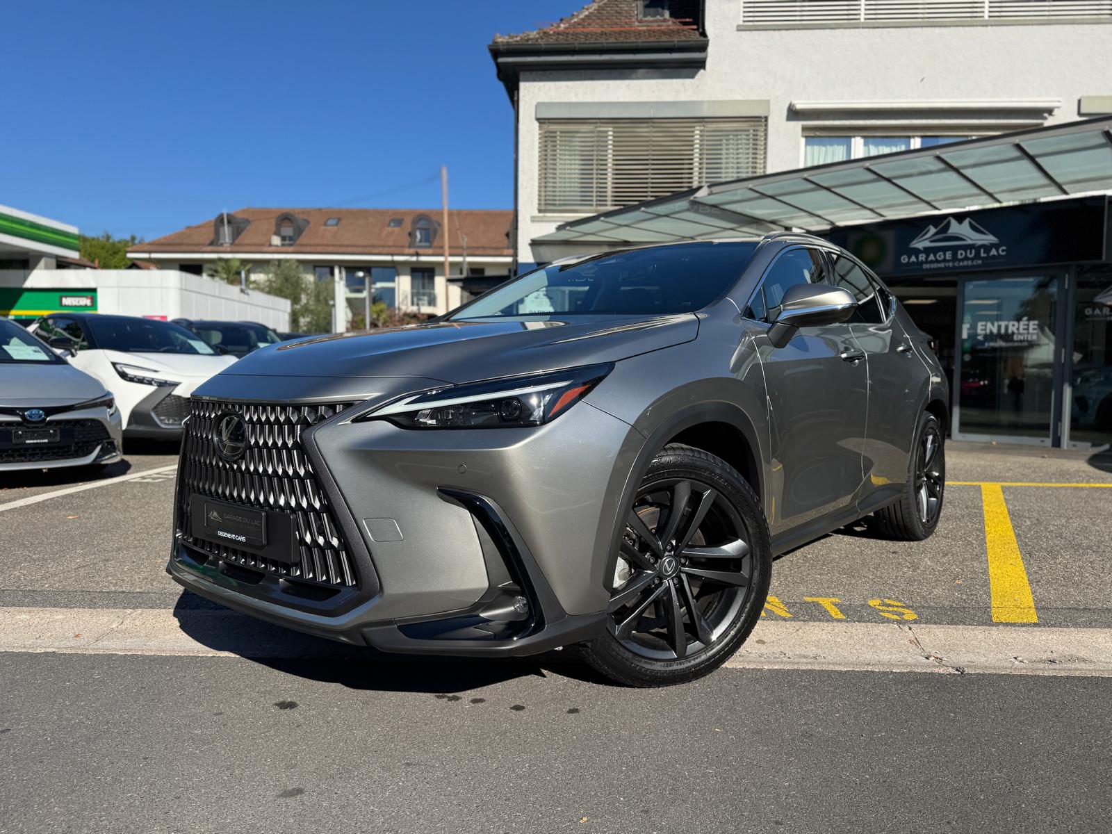 LEXUS NX 450h+ E-FOUR Comfort-showroom-element-1