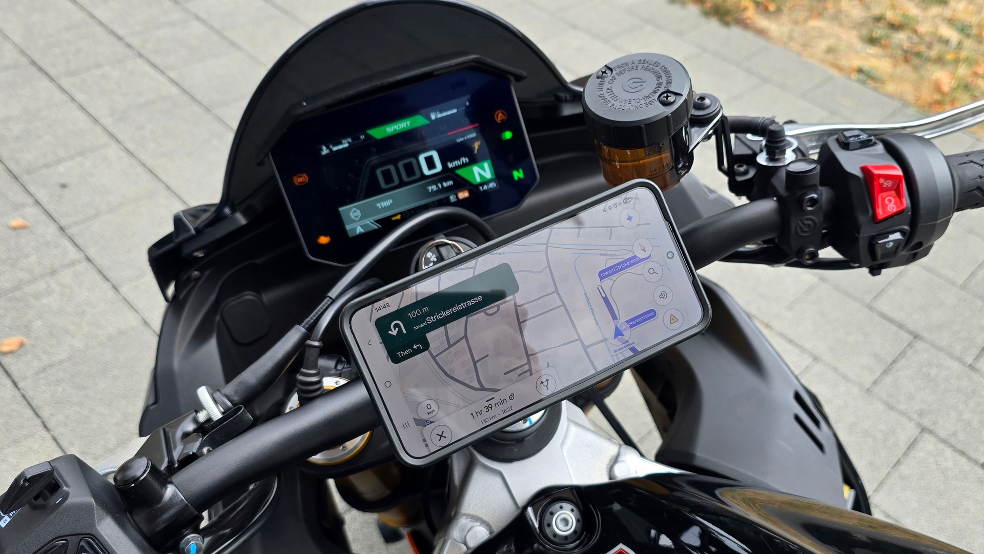 APRILIA Tuono V4 1100 Factory-image-7