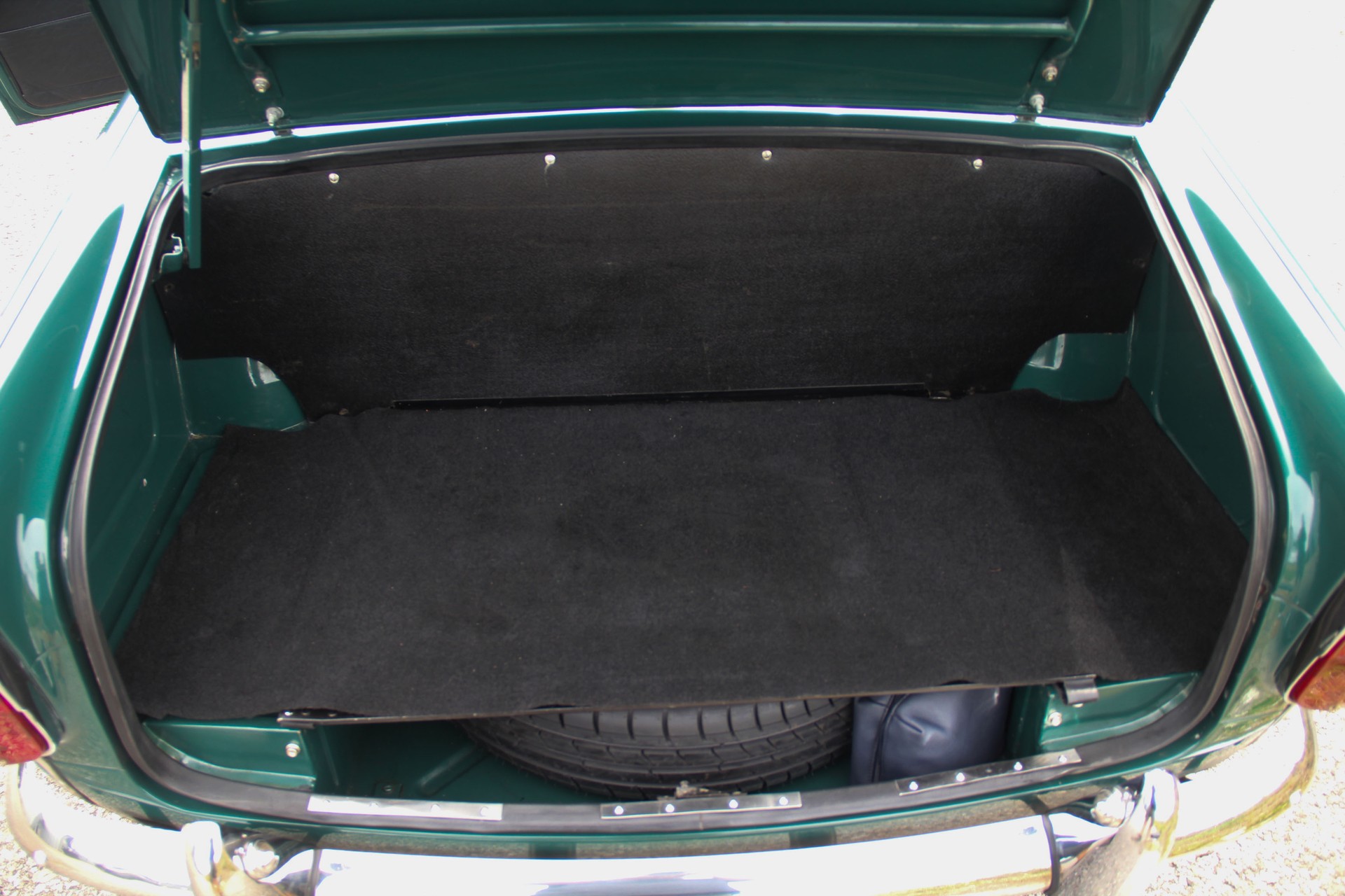 TRIUMPH TR4A IRS ( TR4 A IRS ) + Overdrive ⭐⭐⭐⭐⭐-image-13