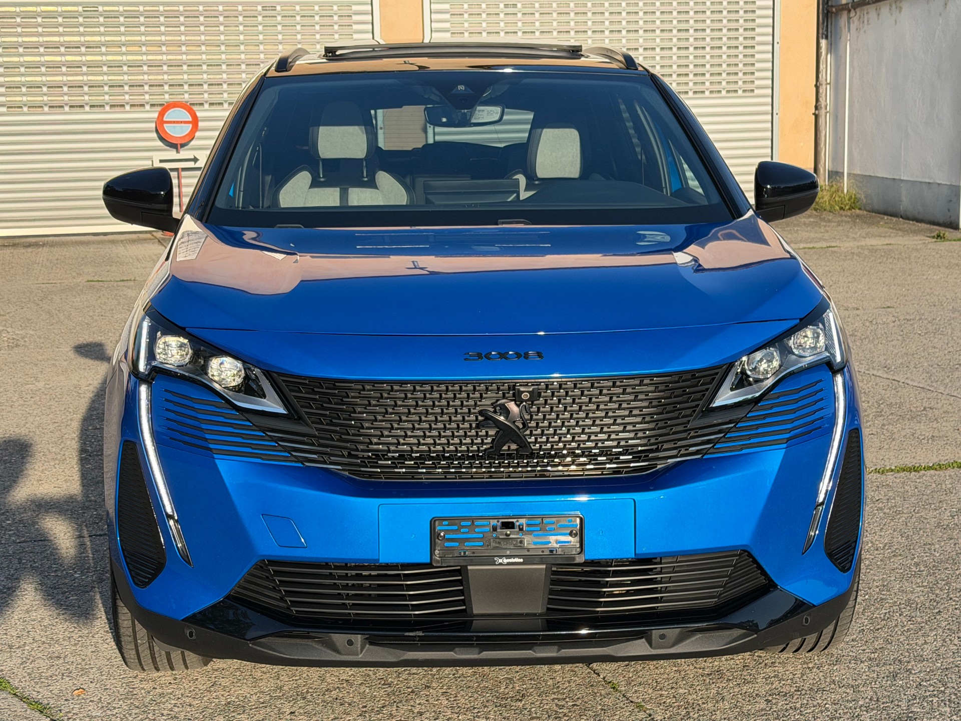 PEUGEOT 3008 300e Hybrid4 GT Pack EAT8-image-6