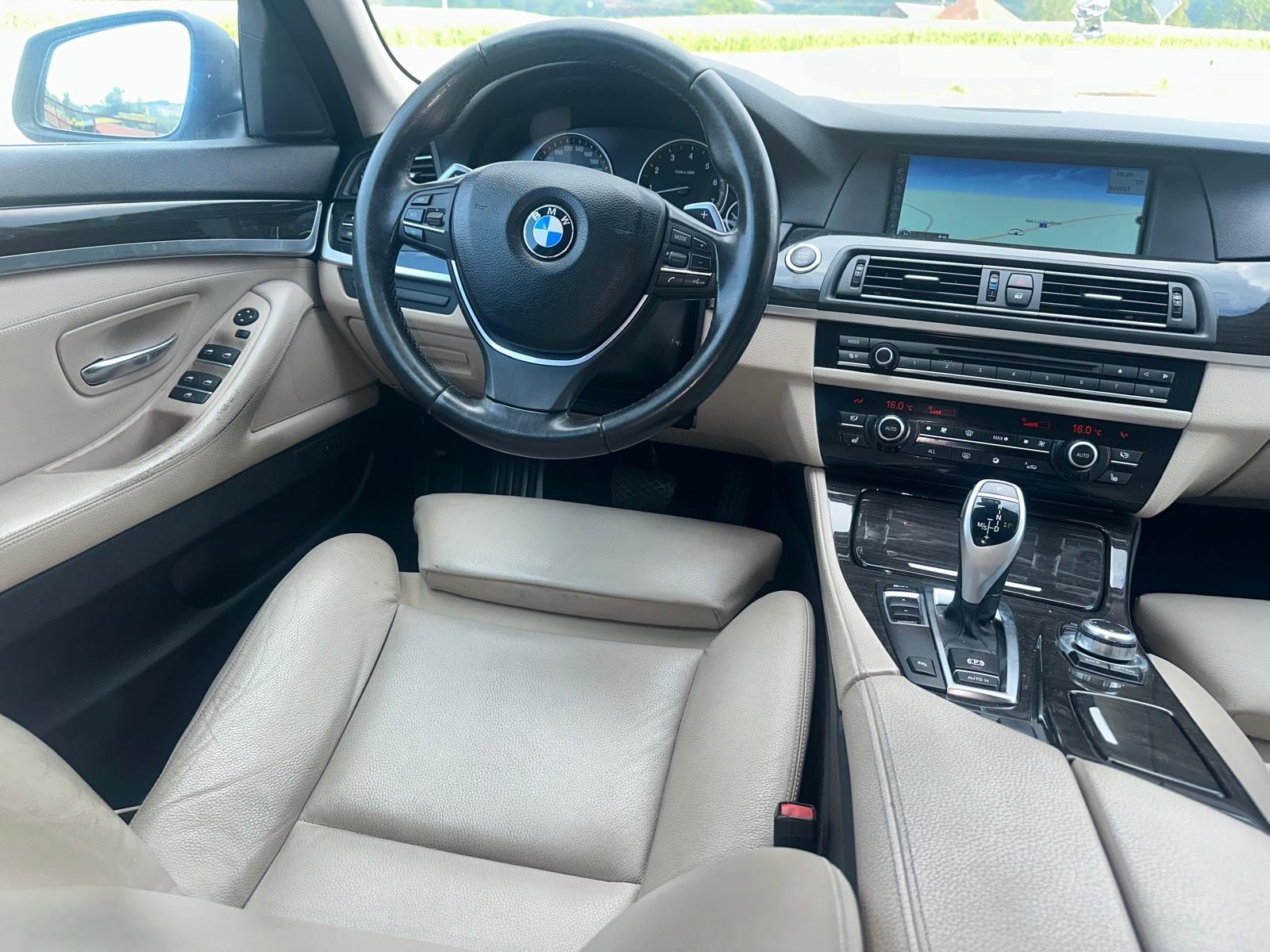 BMW 523i Touring Steptronic-image-7