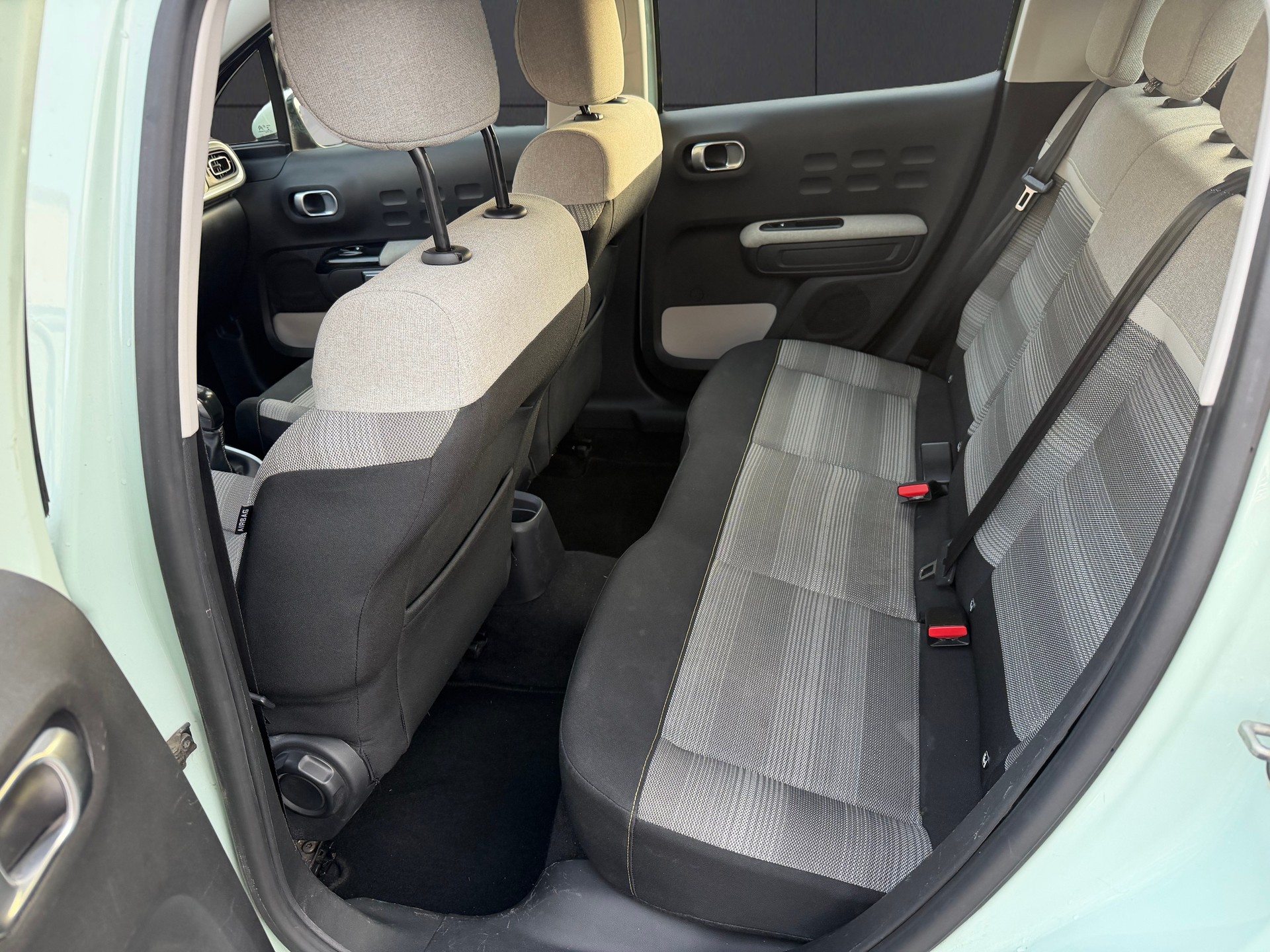 CITROEN C3 1.2i PureTech Shine-image-9