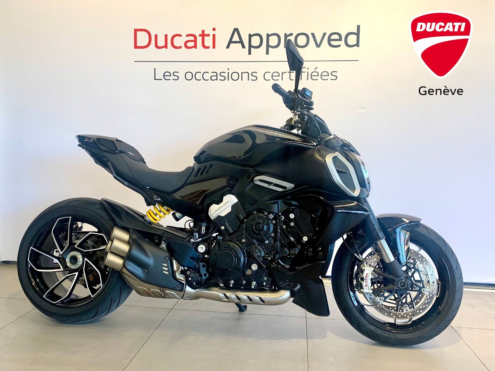 DUCATI Diavel V4-image-0