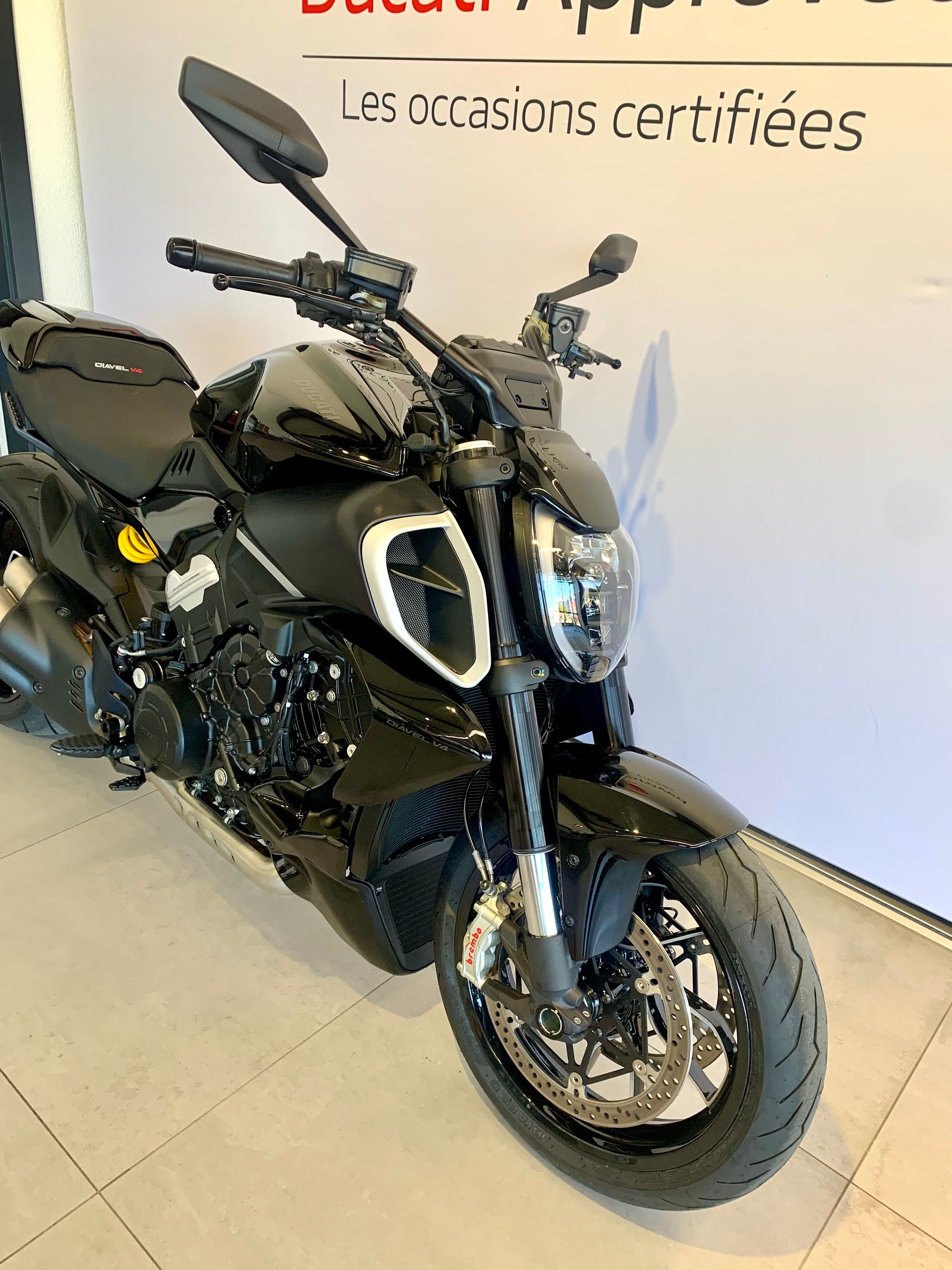 DUCATI Diavel V4-image-3