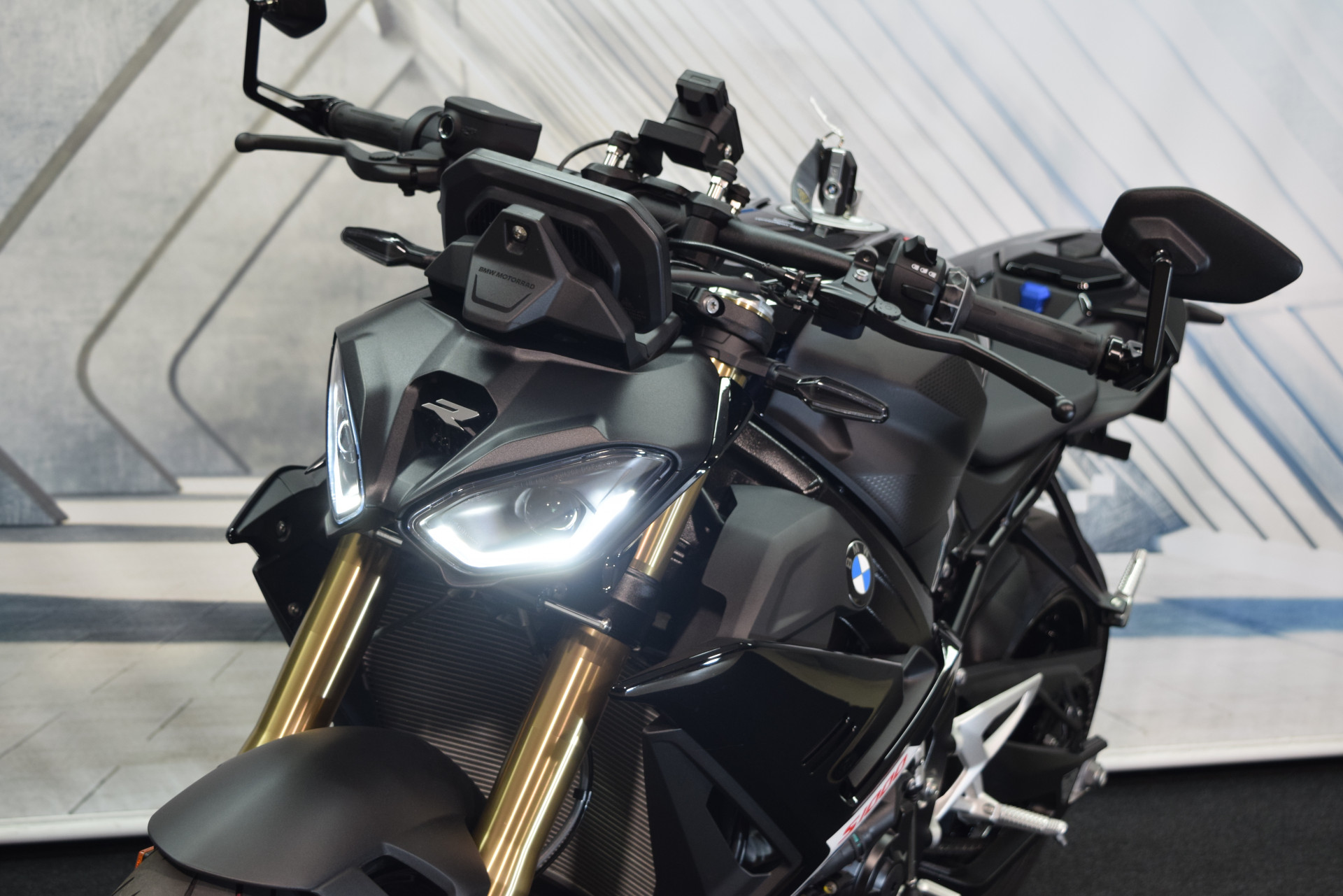 BMW S 1000 R Sofort verfügbar!-image-9