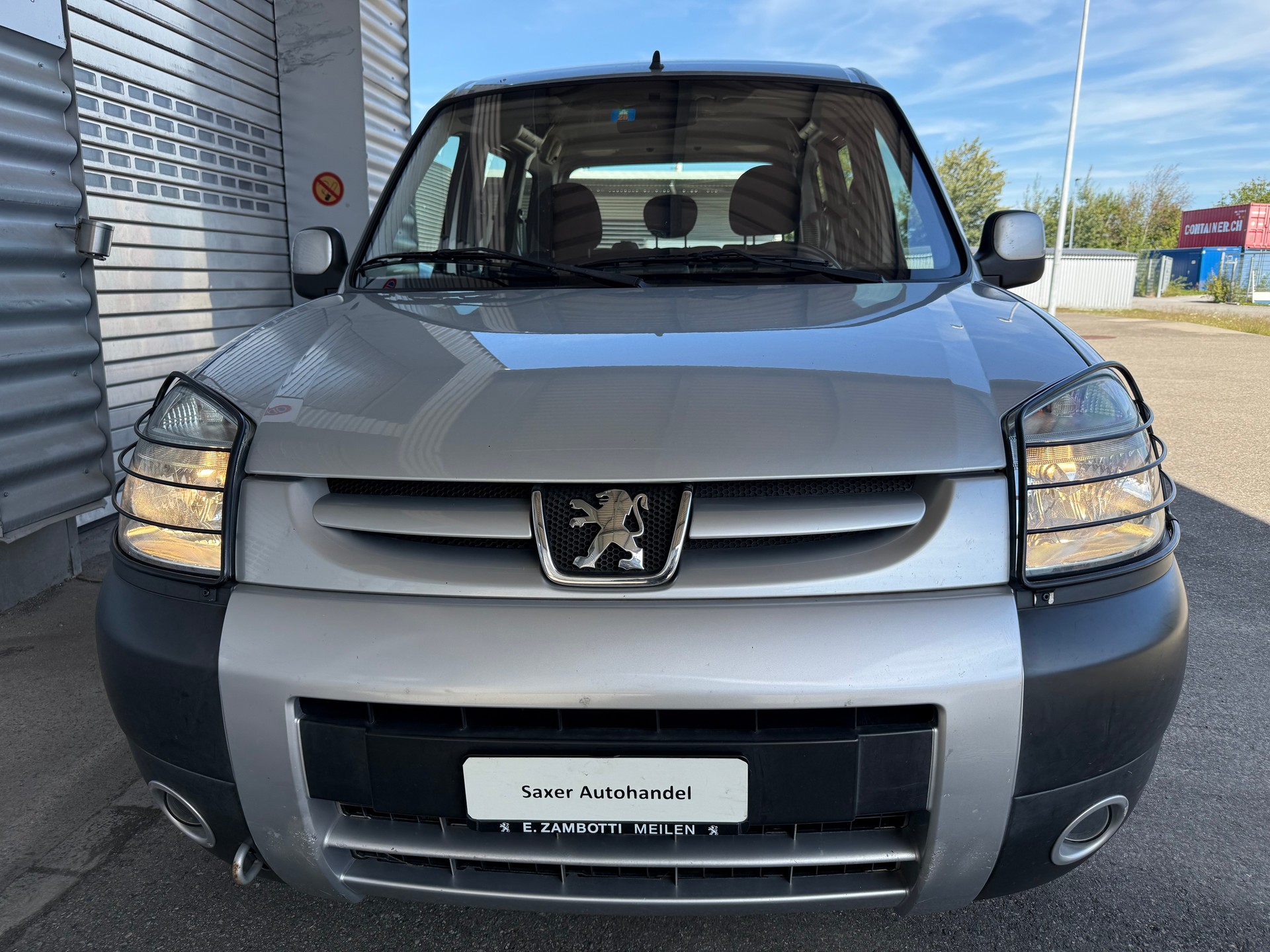 PEUGEOT Partner 1.6 XT Plus