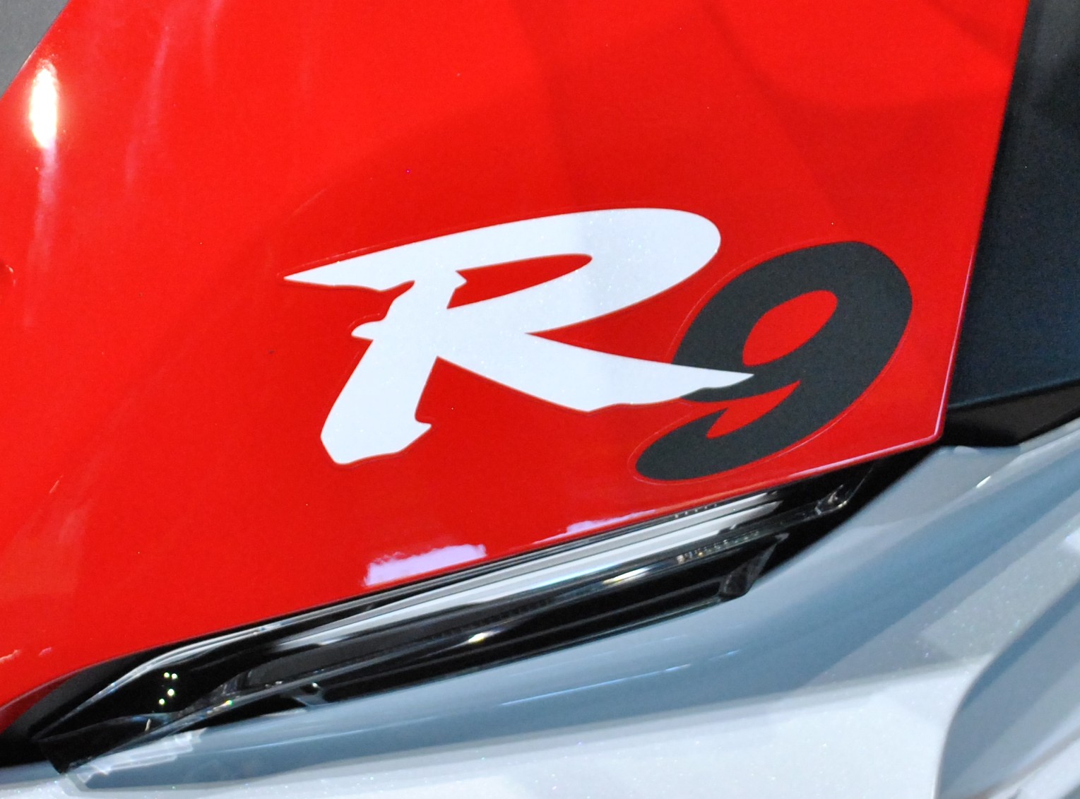 YAMAHA YZF-R9-image-6
