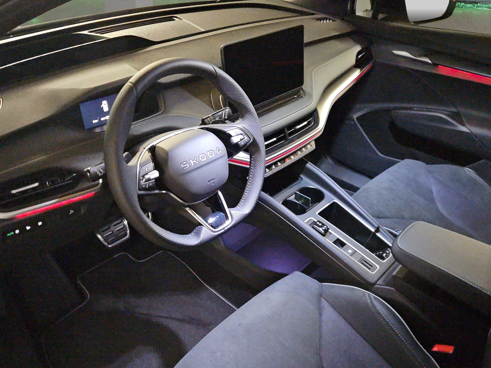 SKODA Elroq 85x Sportline 4x4-image-6