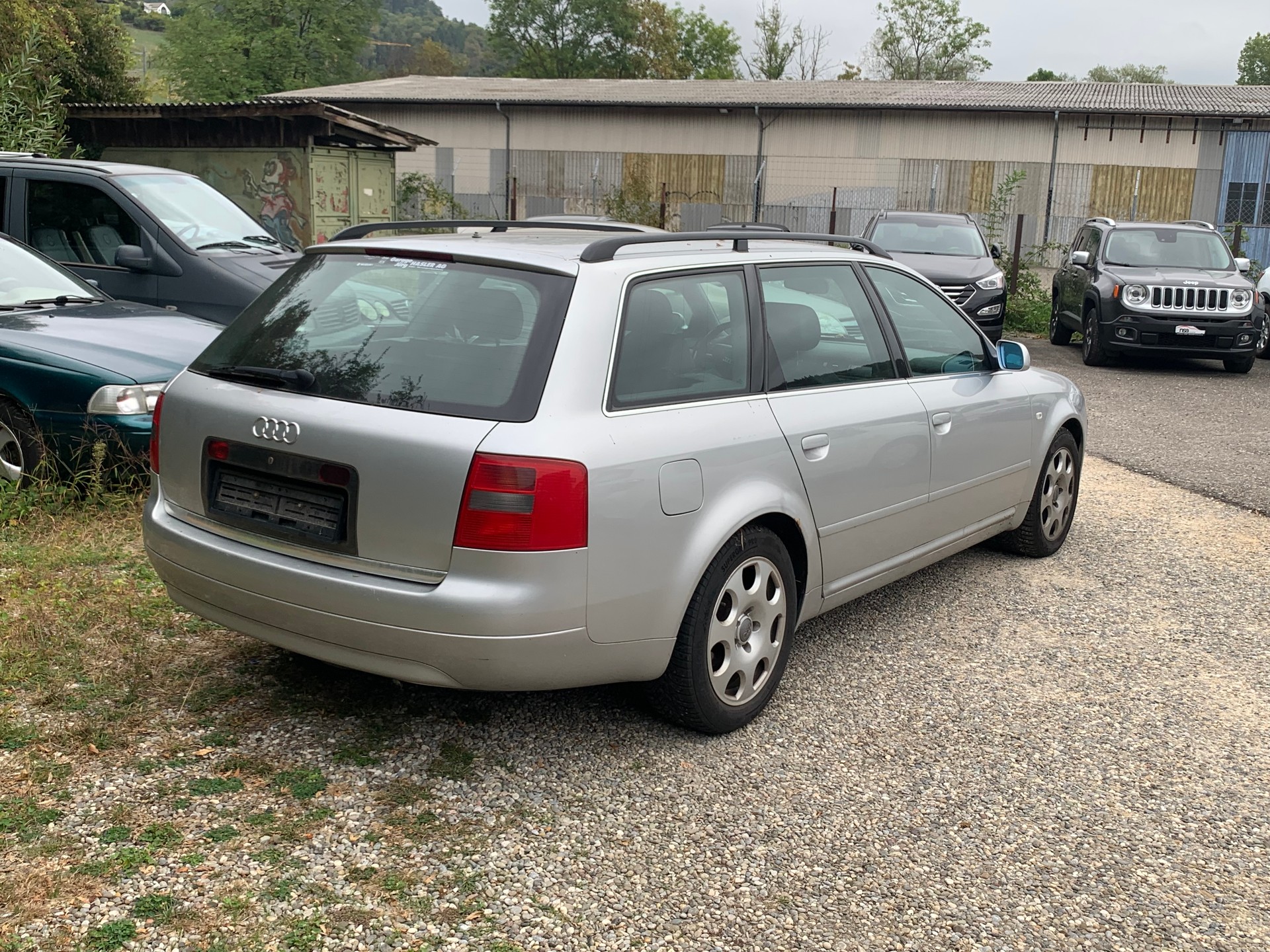 AUDI A6 Avant 2.8 quattro Advance-showroom-element-3