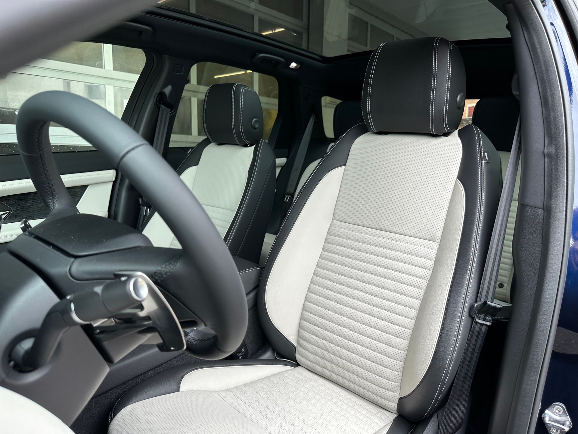 LAND ROVER Discovery Sport R Dyn P300e 1.5 PHEV S AT8-image-7