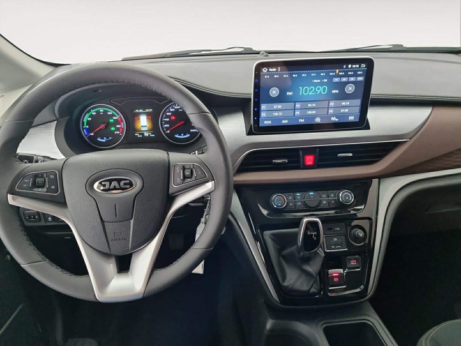 JAC M3EV-image-7