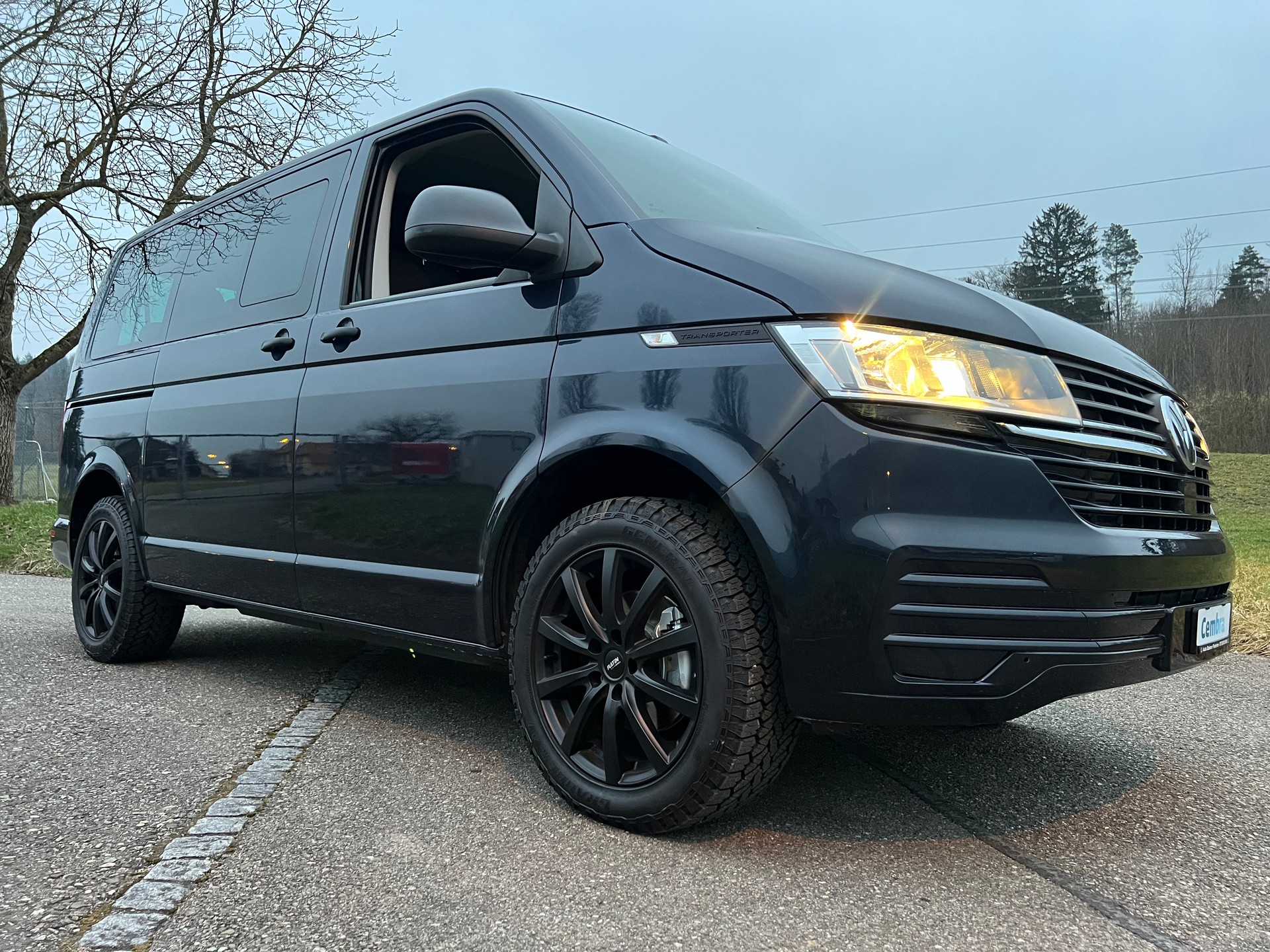 VW VW BUS 9 PLÄTZER AUTOMAT DSG T6.1 2.0 TDI . CH WAGEN. GEPFLEGT. LEASING AB 499.--image-10