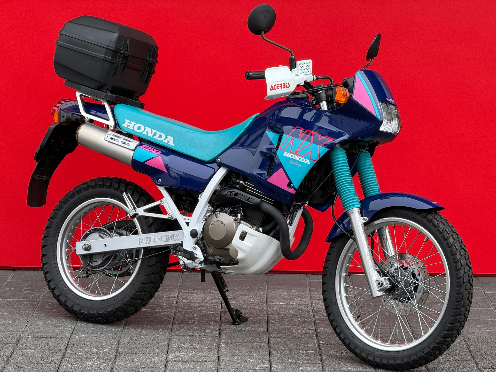 HONDA NX 250 M-showroom-element-3
