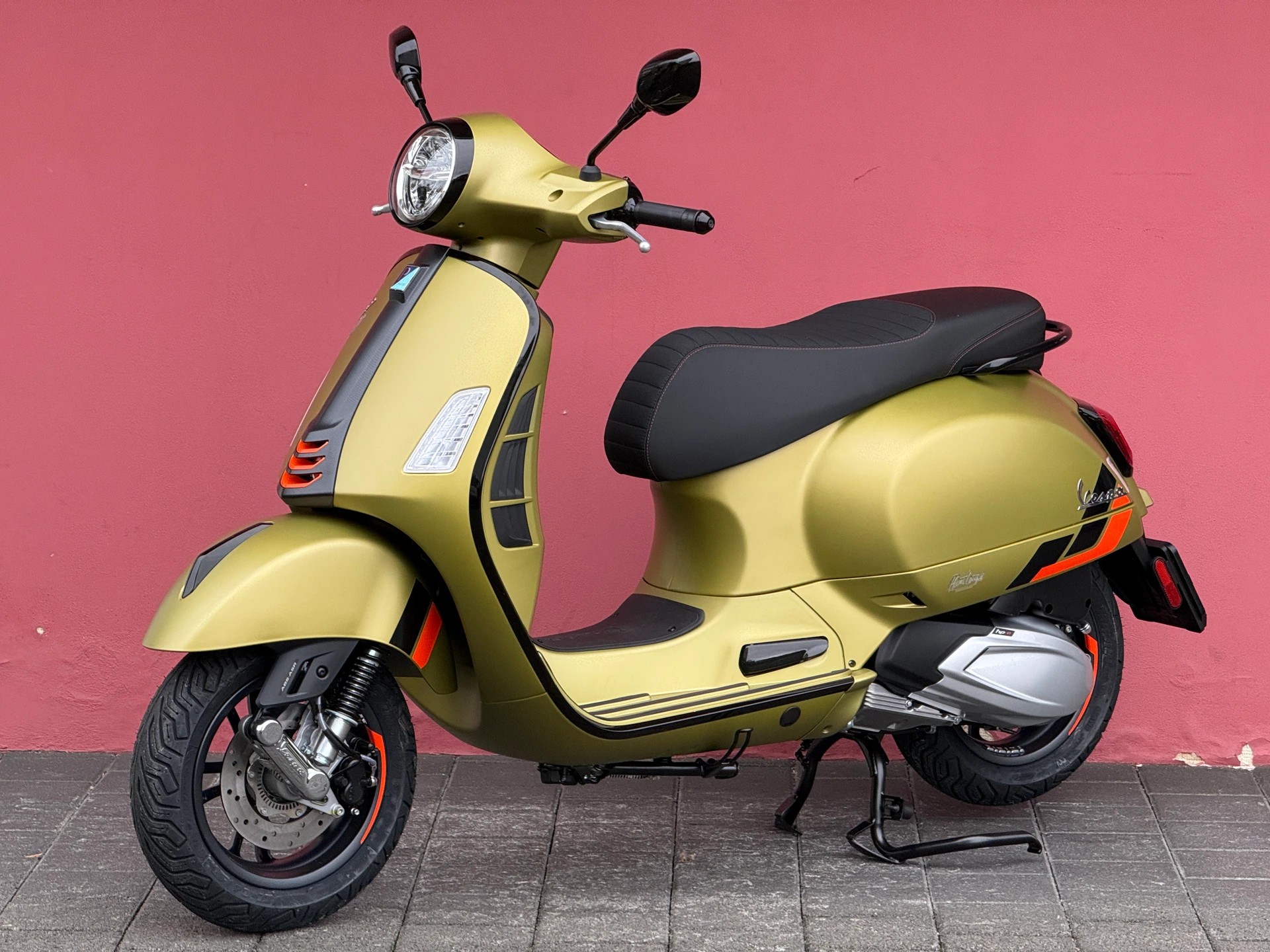 PIAGGIO Vespa GTS 125 Super Sport RST Euro 5+-image-14