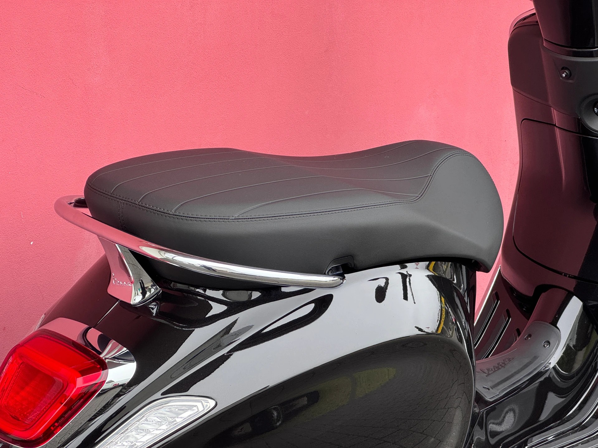 PIAGGIO Vespa 125 Primavera ABS-image-1