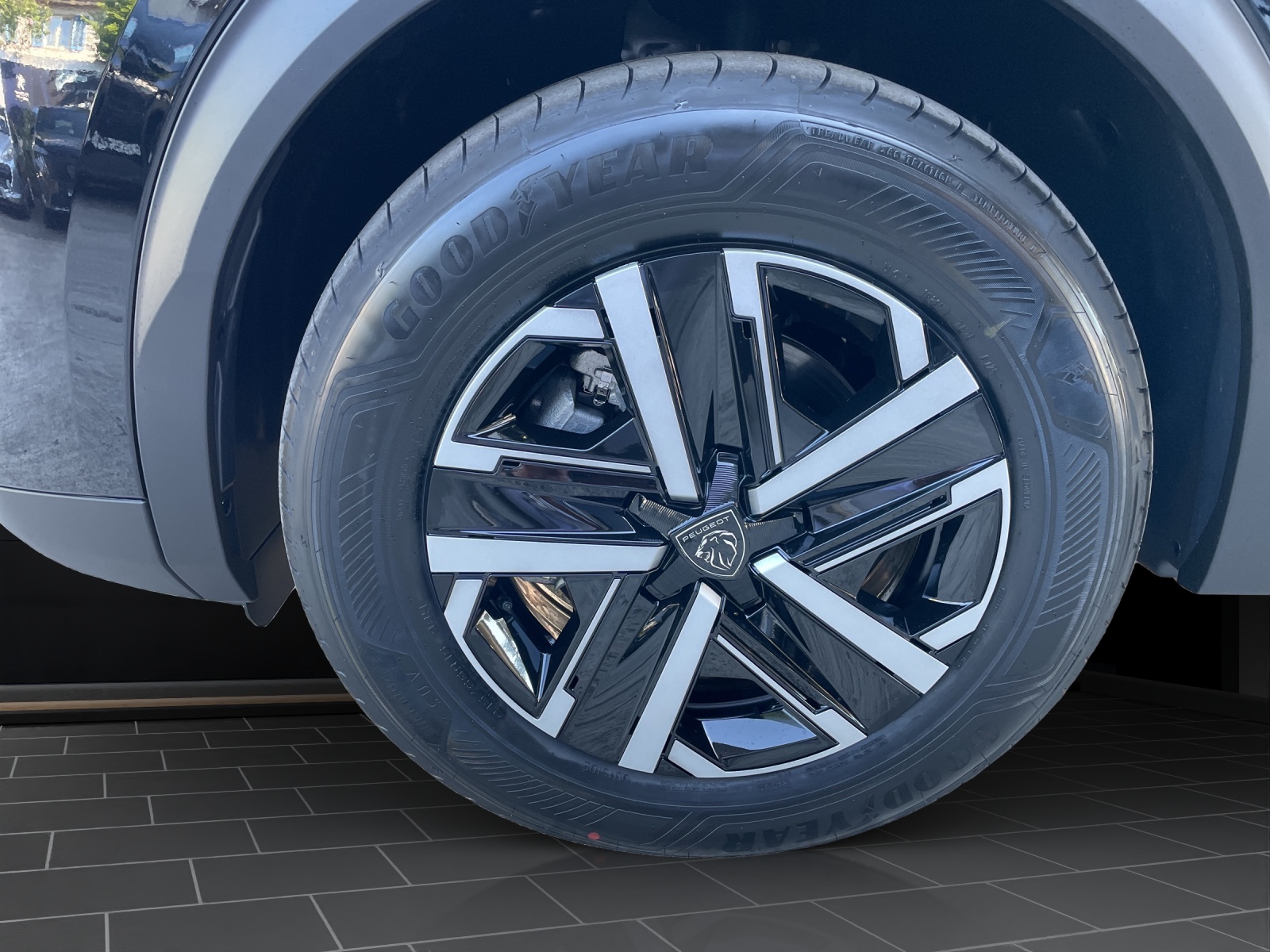 PEUGEOT 2008 NEW 1.2 136 MHEV Style-image-10