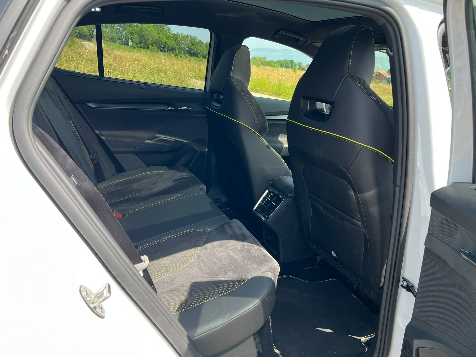 SKODA Enyaq Coupé RS iV 80 4x4-image-7