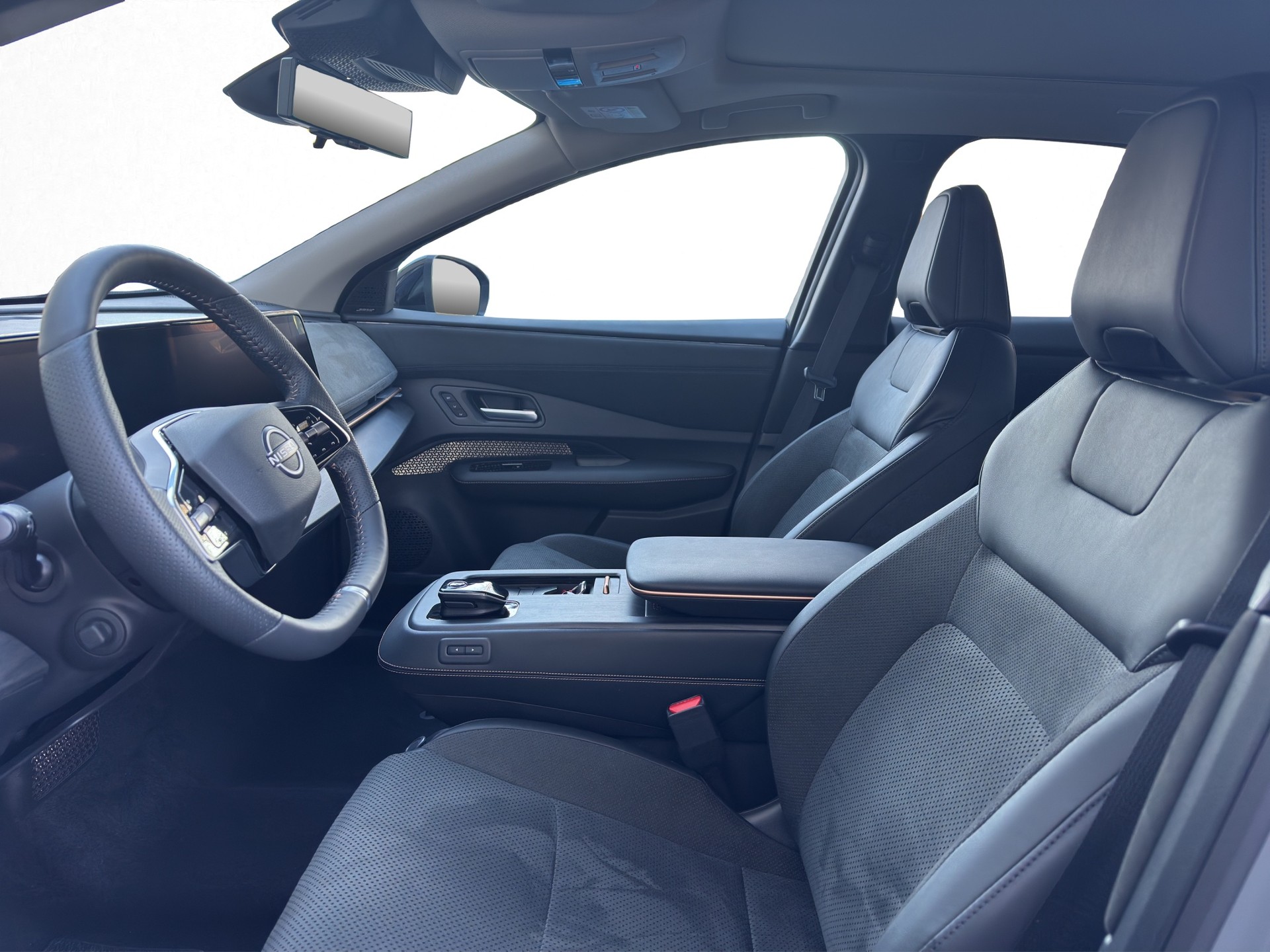 NISSAN Ariya 87 kWh e-4orce Evolve Allrad-image-8