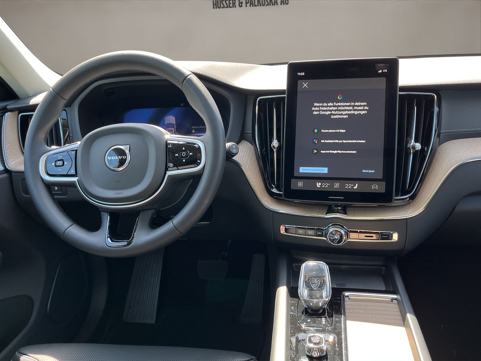 VOLVO XC60 2.0 T8 TE Ultra Bright eAWD-image-13