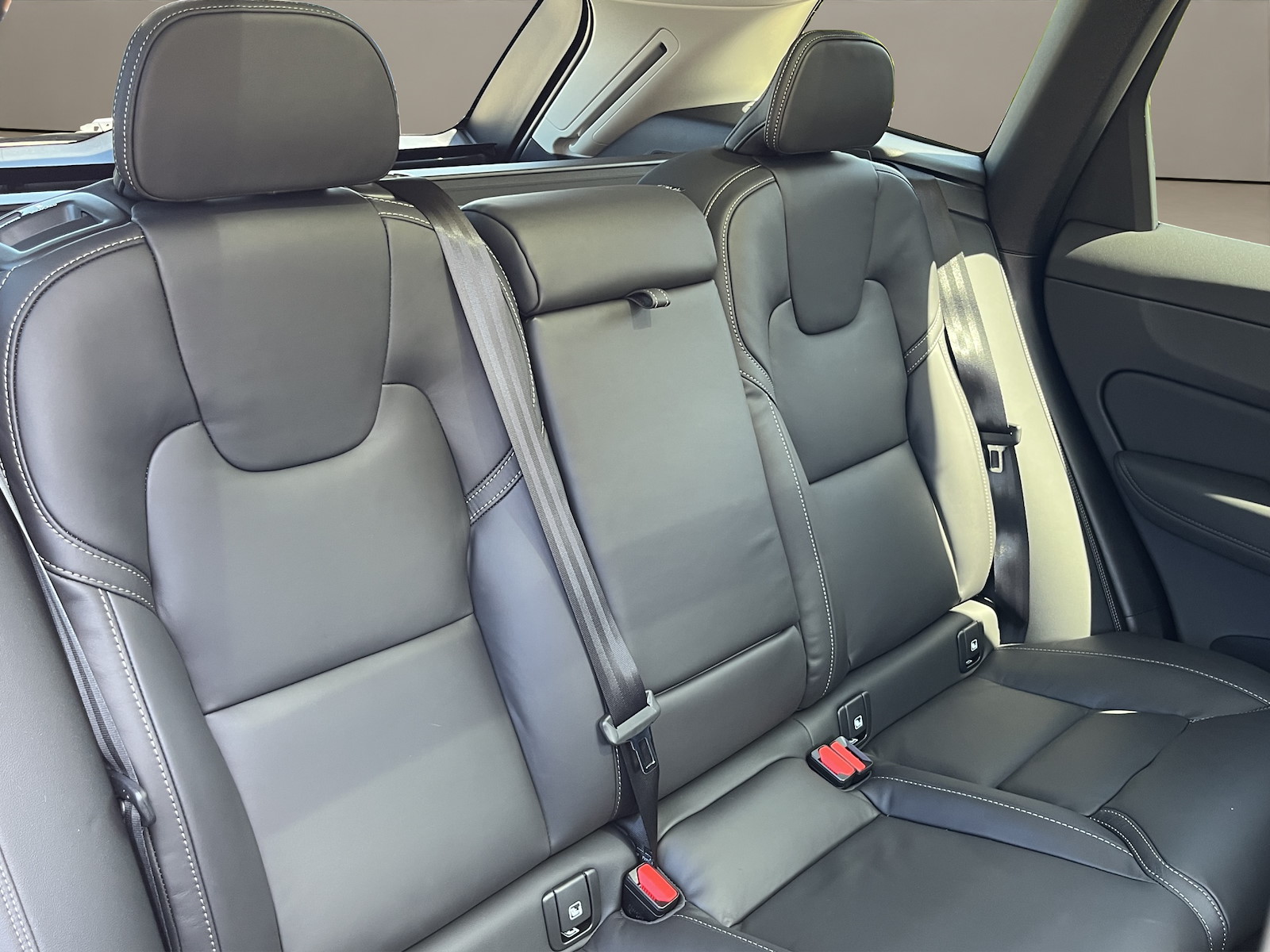 VOLVO XC60 2.0 T8 TE Ultra Bright eAWD-image-11