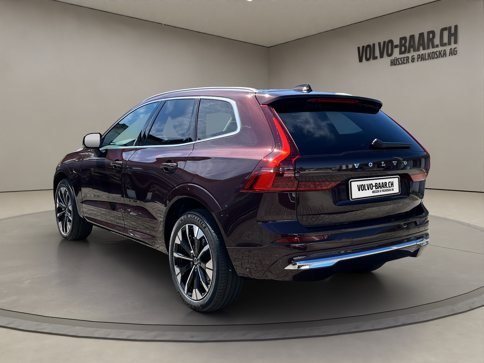 VOLVO XC60 2.0 T8 TE Ultra Bright eAWD-showroom-element-2