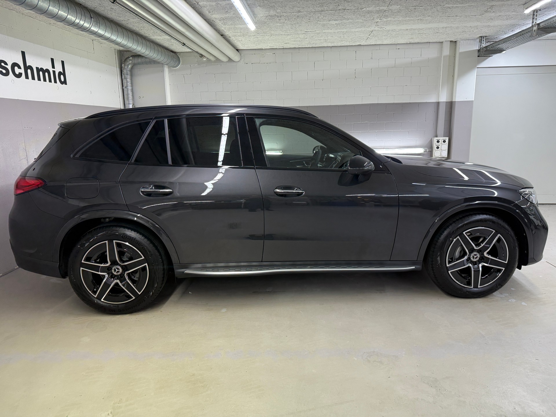 MERCEDES-BENZ GLC 200 4MATIC-showroom-element-2