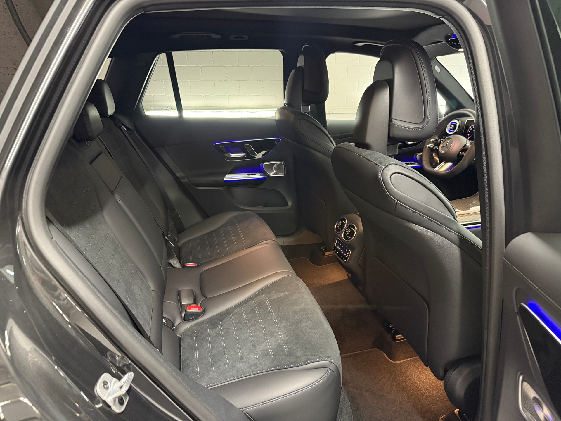 MERCEDES-BENZ GLC 200 4MATIC-image-7