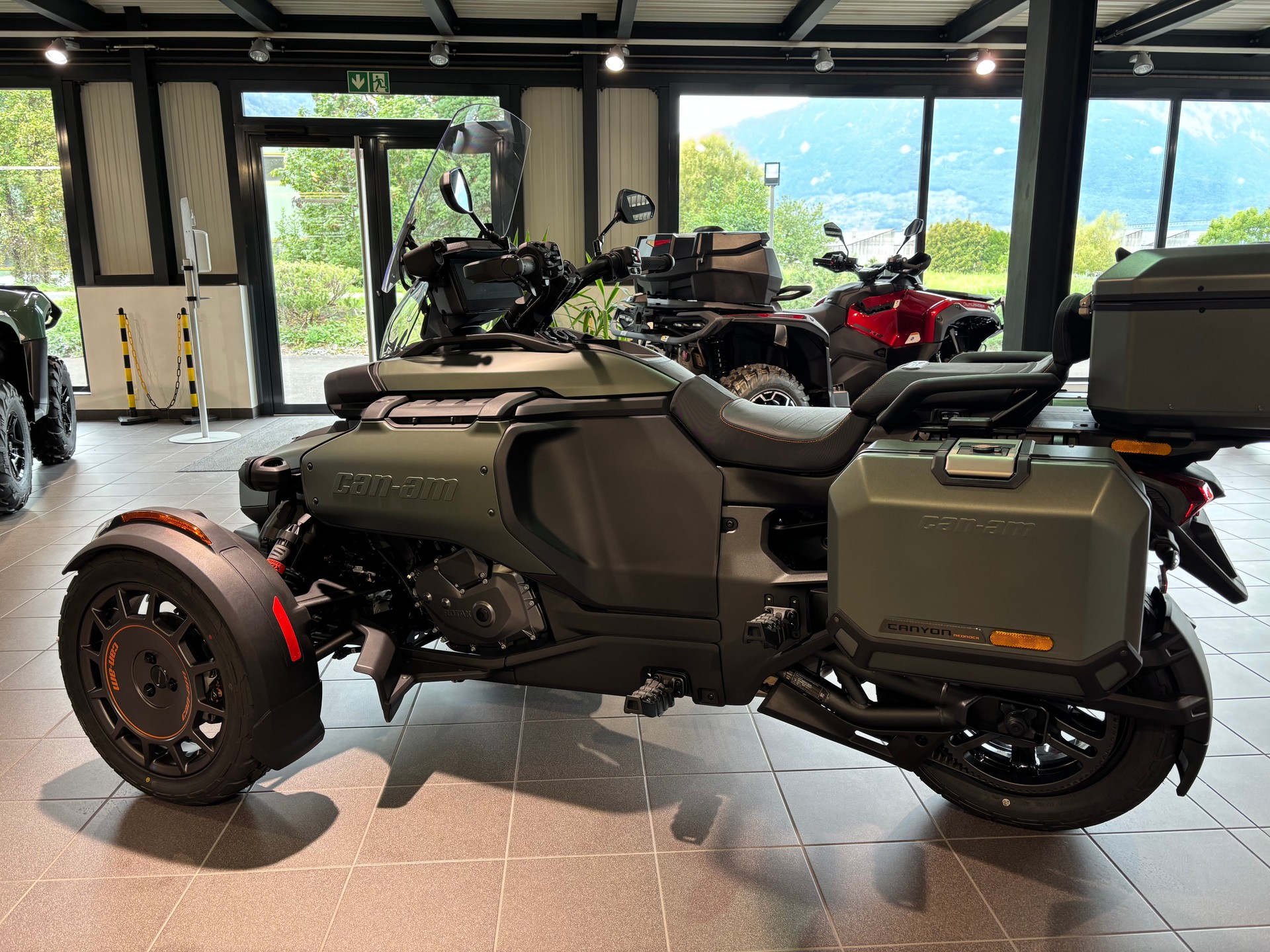 CAN-AM Canyon Redrock-image-6