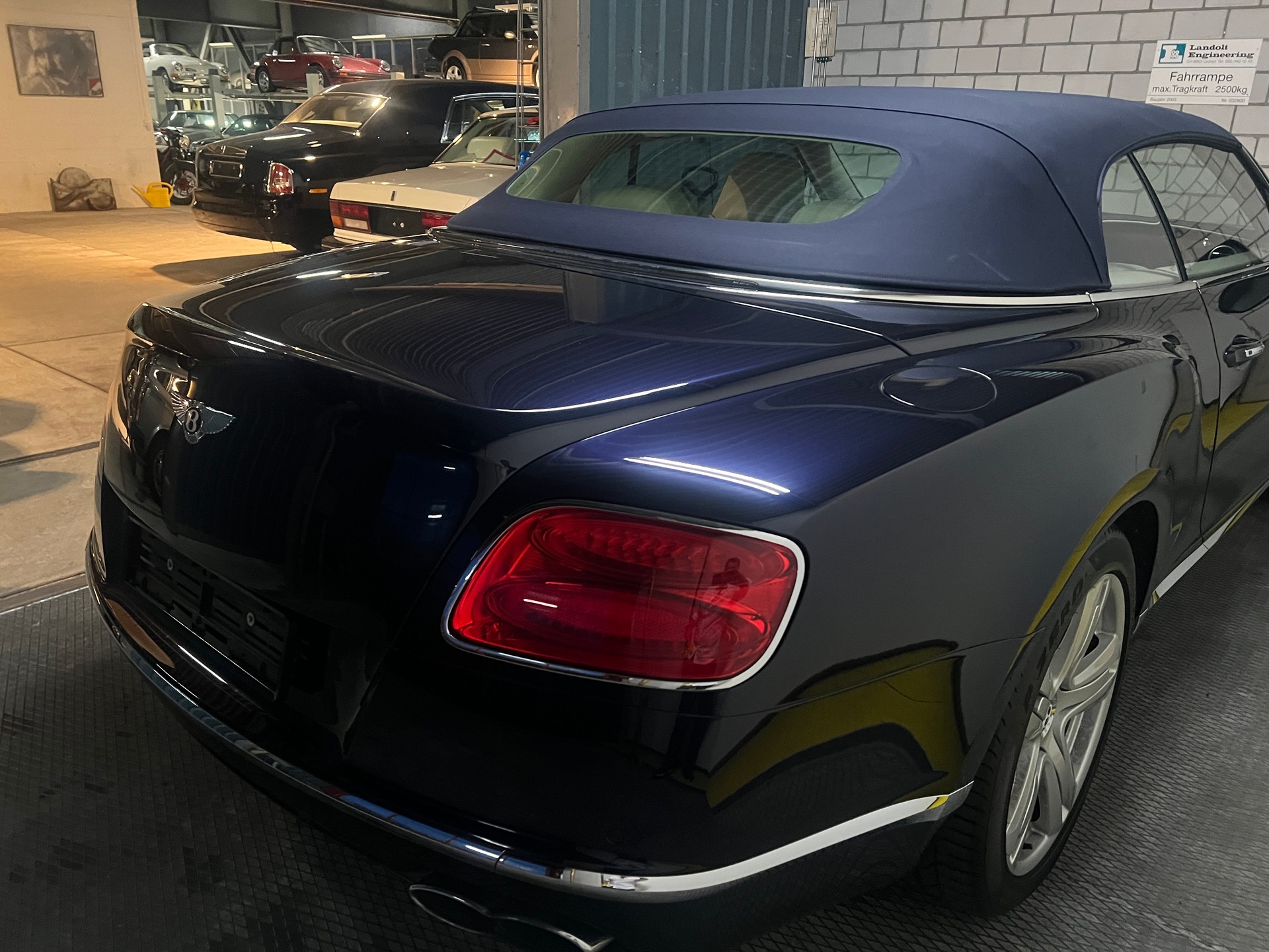 BENTLEY Continental GTC 4.0 V8 / Facelift ab 09/2015-image-11