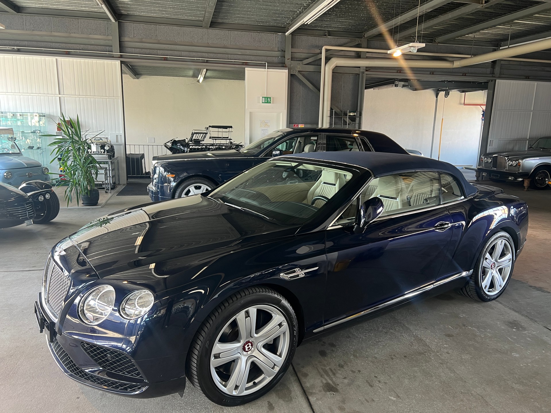 BENTLEY Continental GTC 4.0 V8 / Facelift ab 09/2015-image-1