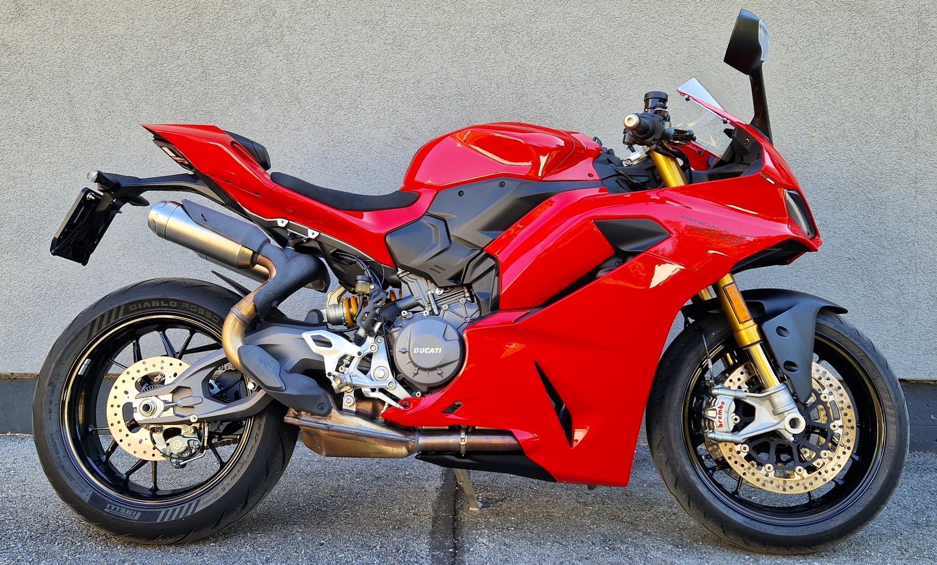 DUCATI Panigale V2s-image-0