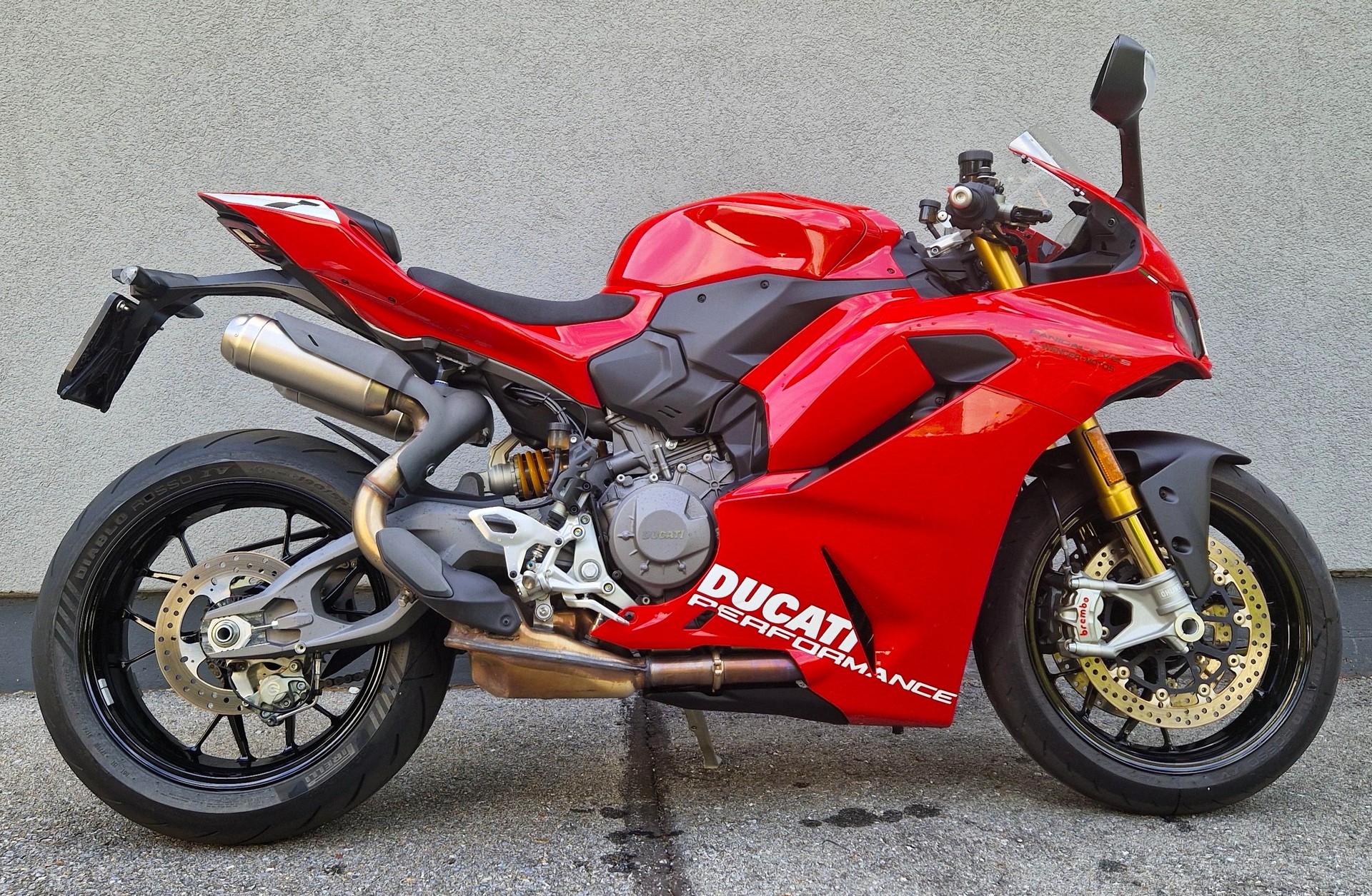DUCATI Panigale V2s-image-0