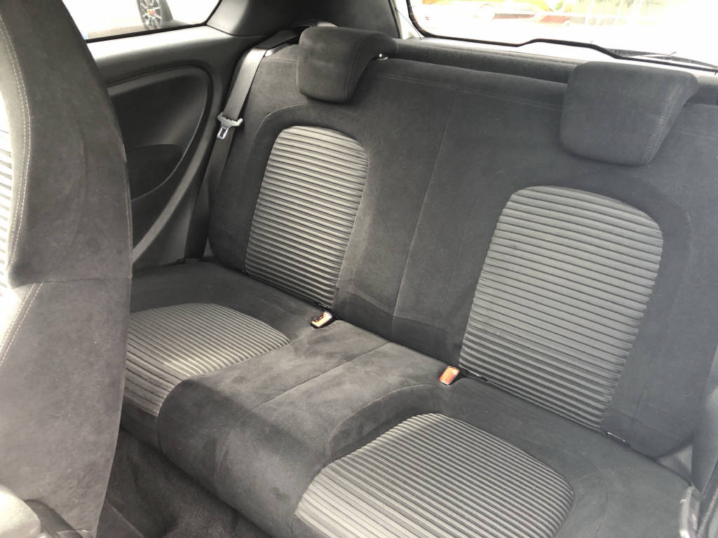 FIAT Punto 1.4 16V T-Jet Abarth-showroom-element-3