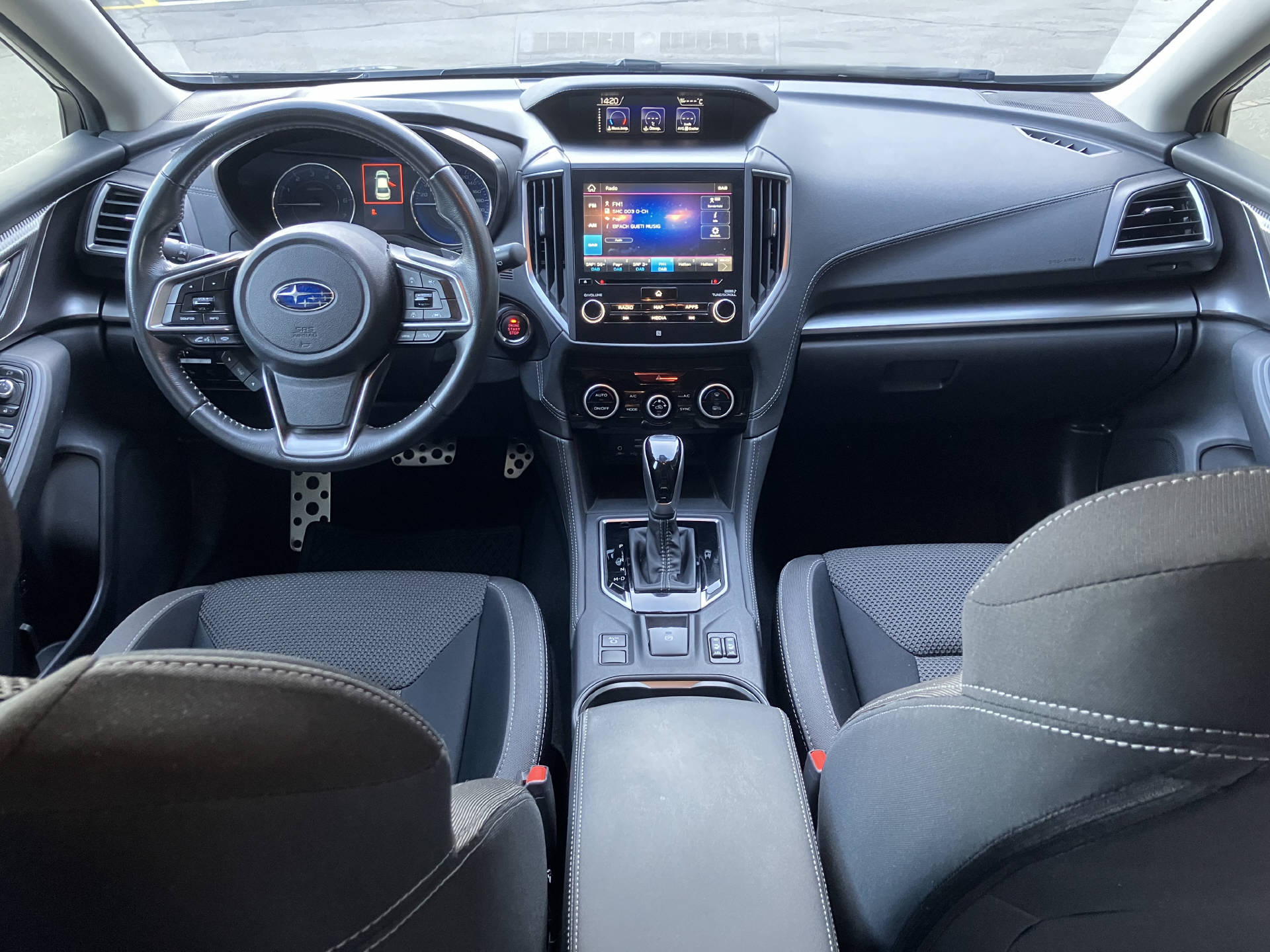 SUBARU Impreza 2.0i e-Boxer Swiss Plus AWD CVT-image-6