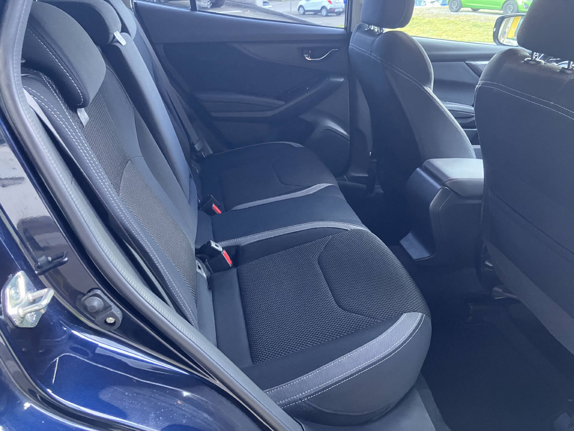 SUBARU Impreza 2.0i e-Boxer Swiss Plus AWD CVT-image-5