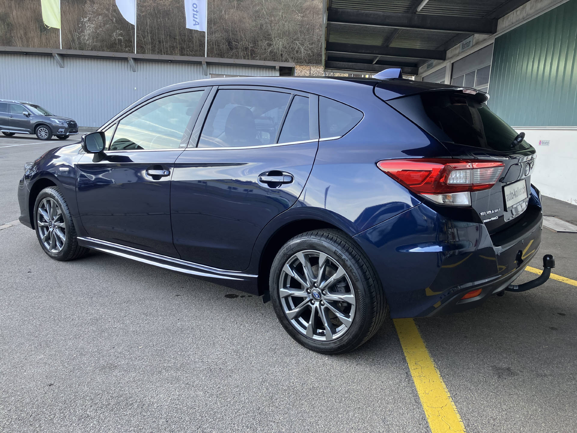 SUBARU Impreza 2.0i e-Boxer Swiss Plus AWD CVT-image-1