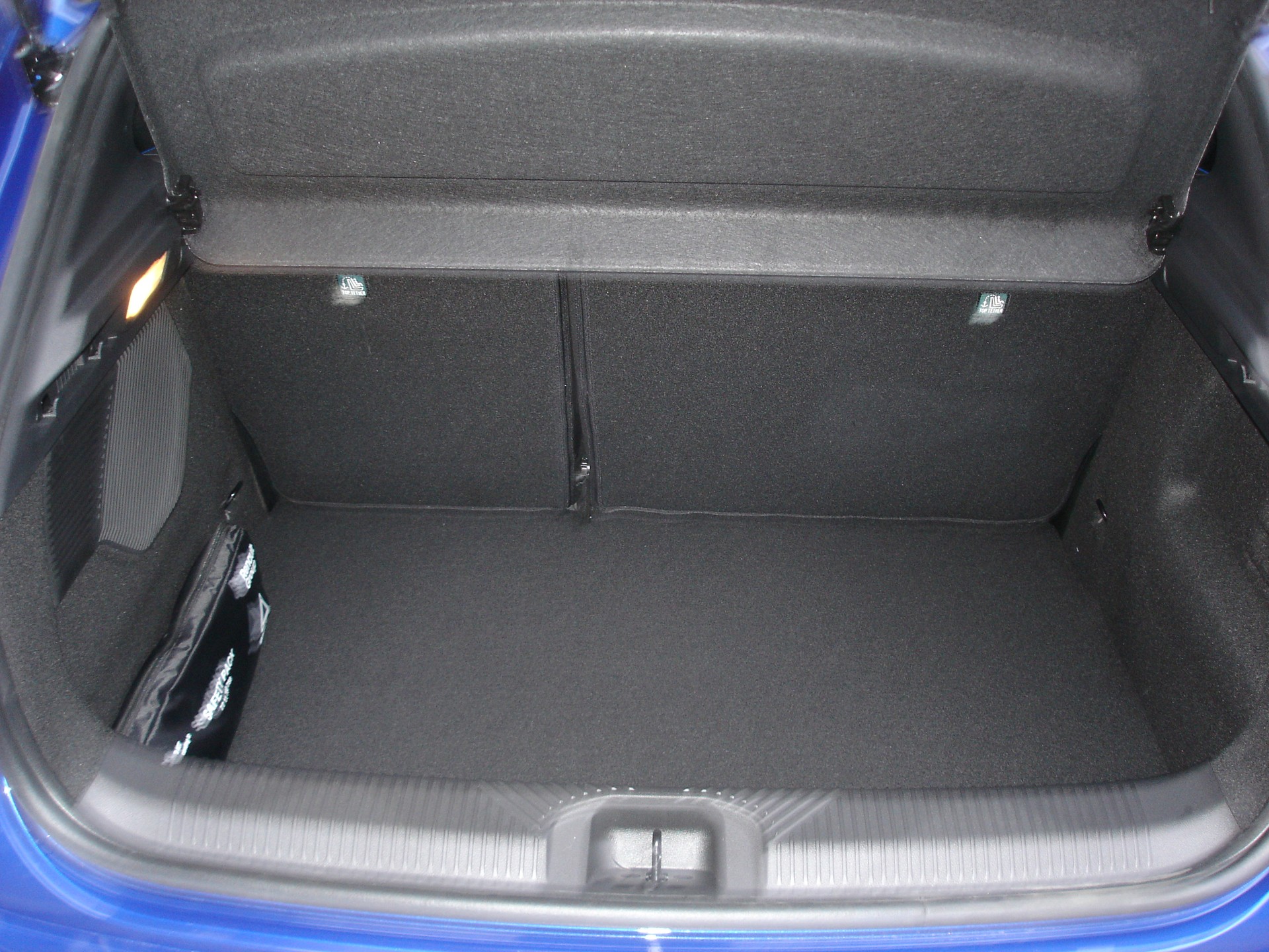 RENAULT Clio 1.8 E-Tech Esprit Alpine-image-6