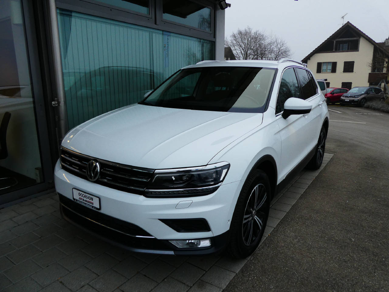 VW Tiguan 2.0 TDI SCR Highline DSG-showroom-element-1
