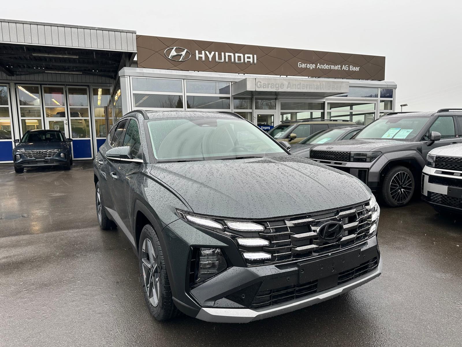 HYUNDAI Tucson 1.6 TGDI Amplia 2WD MT